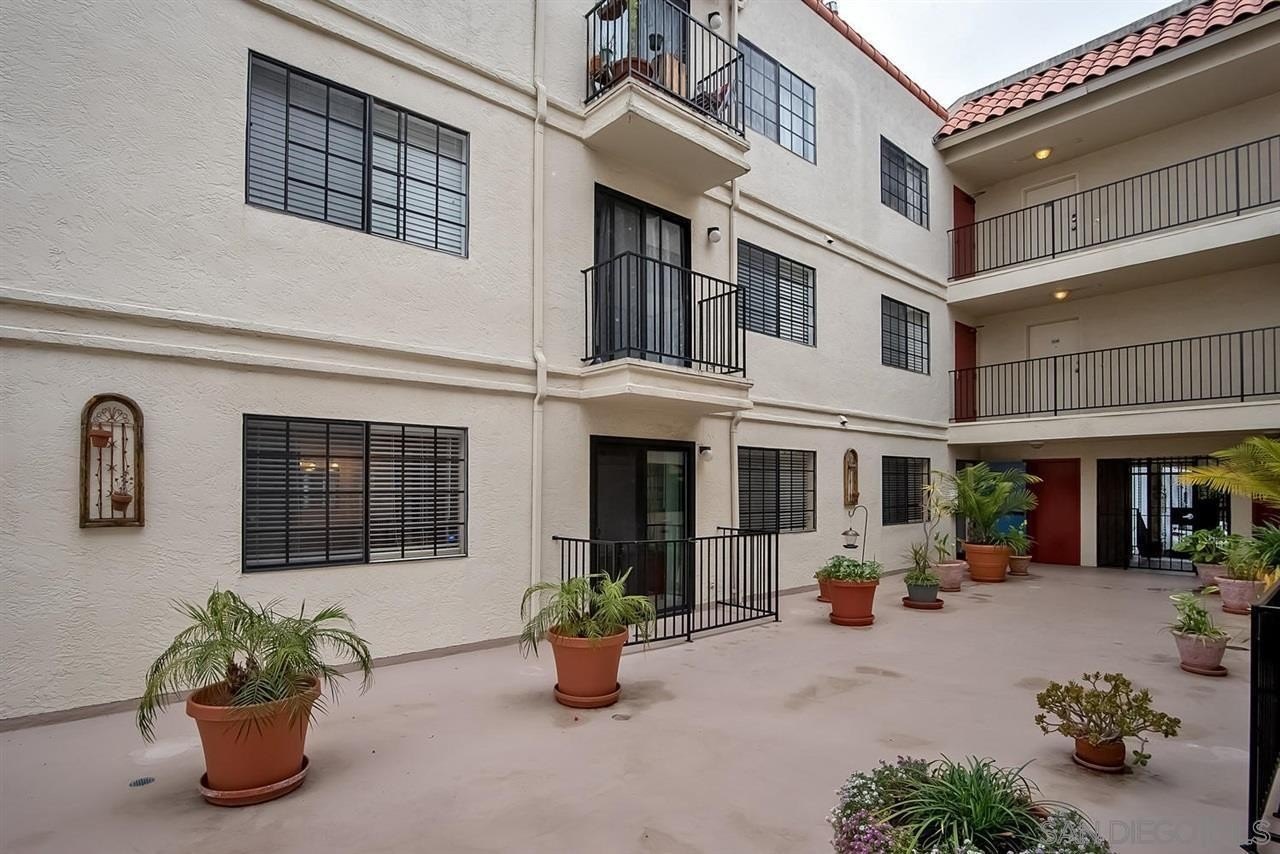 San Diego, California, 92104, United States, 2 Bedrooms Bedrooms, ,2 BathroomsBathrooms,Residential,For Sale,1794414