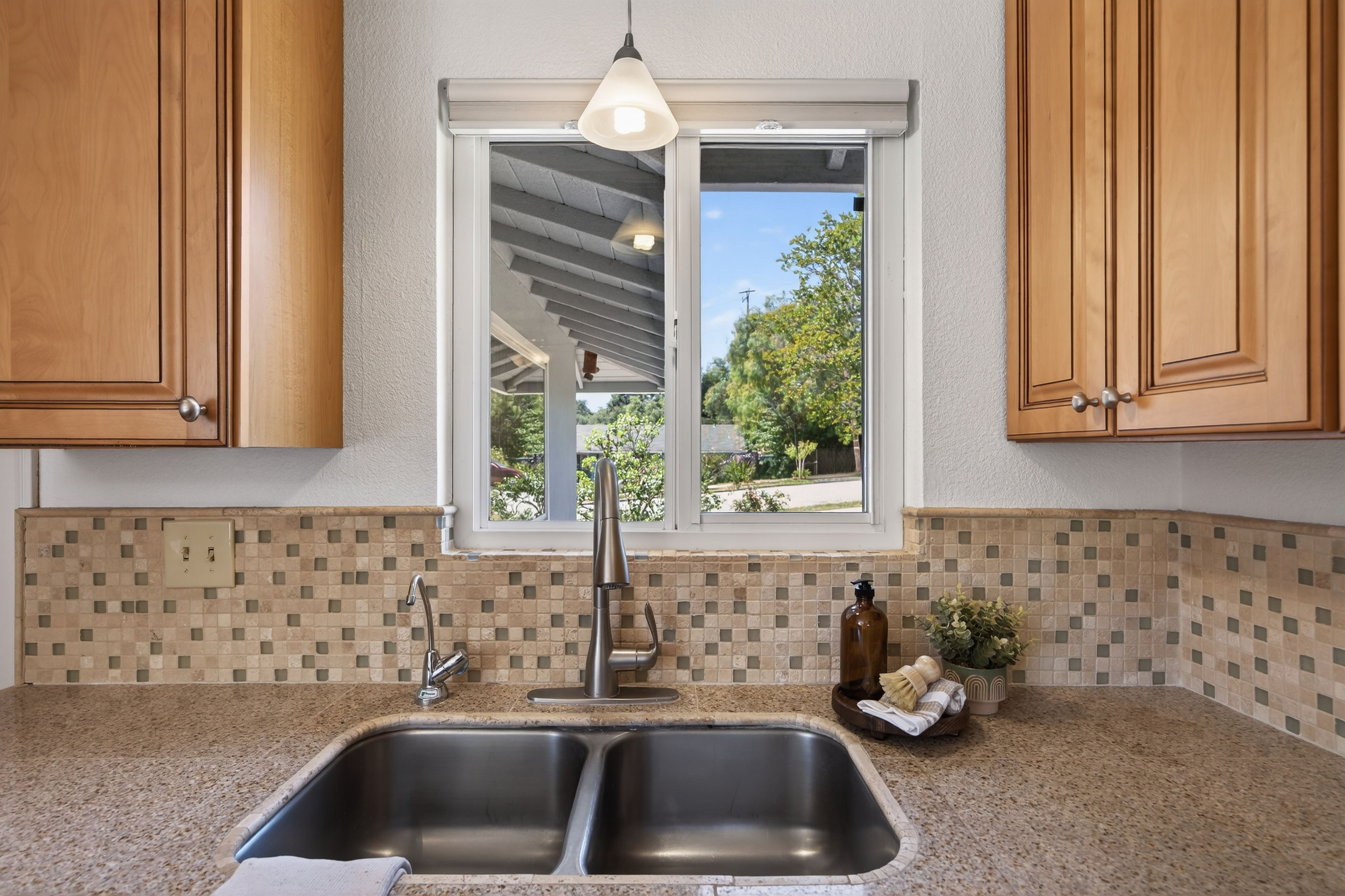  80 Pathelen Avenue, Oak View, CA 93022 - 物件實景