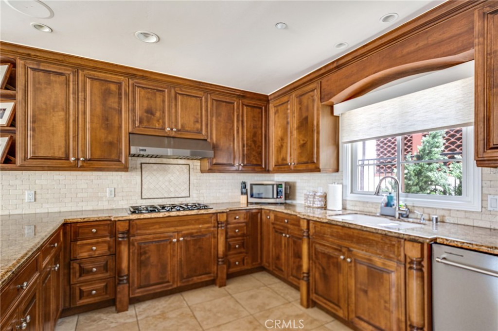San Clemente, California, 92672, United States, 2 Bedrooms Bedrooms, ,3 BathroomsBathrooms,Residential,For Sale,1927203