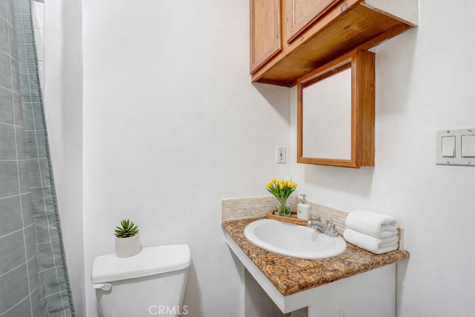 Sun Valley, California, 91352, United States, 4 Bedrooms Bedrooms, ,2 BathroomsBathrooms,Residential,For Sale,2017645