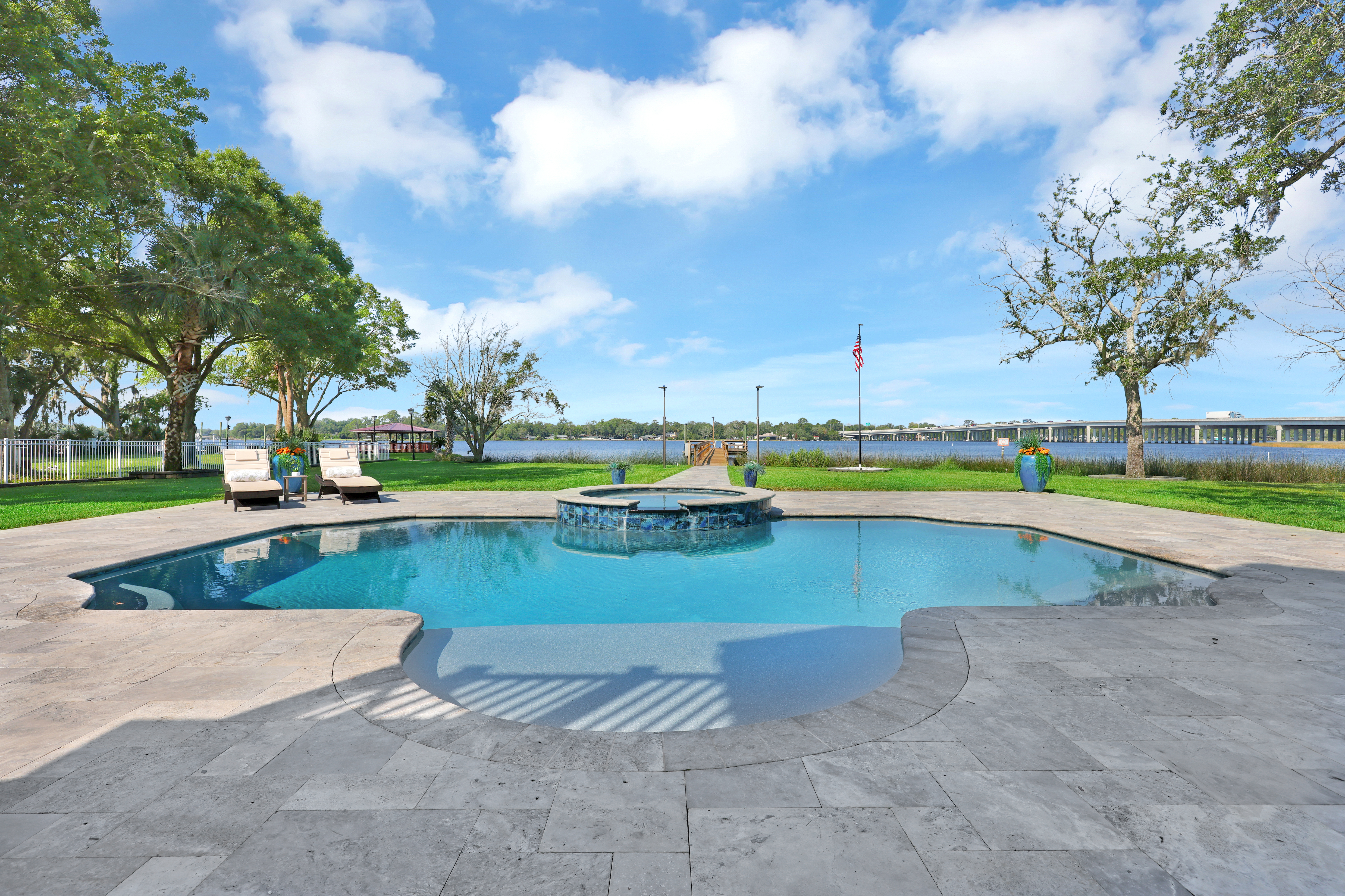  580 Broward Road, Jacksonville, FL, 32218 - 物件實景