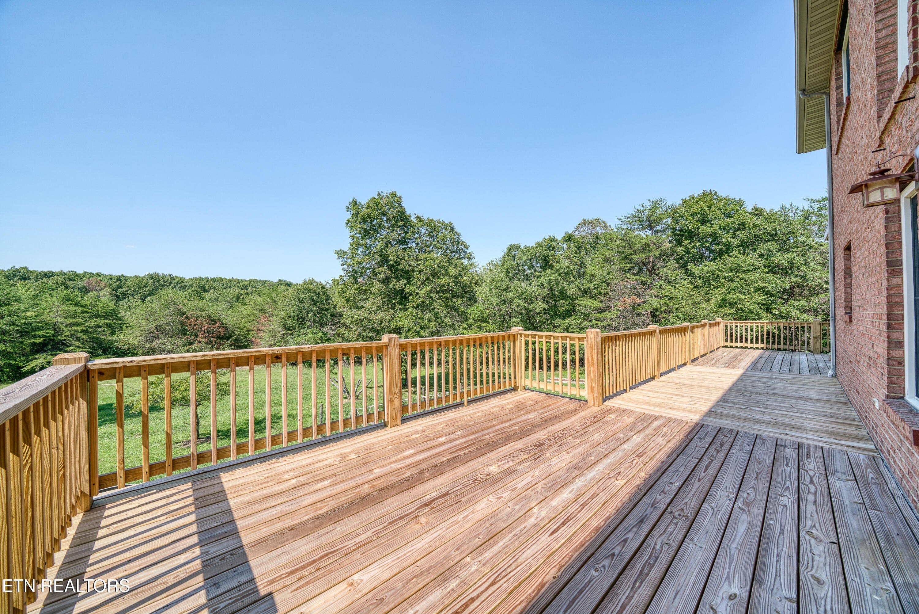 Crossville, Tennessee, 38555, United States, 5 Bedrooms Bedrooms, ,4 BathroomsBathrooms,Residential,For Sale,1990495