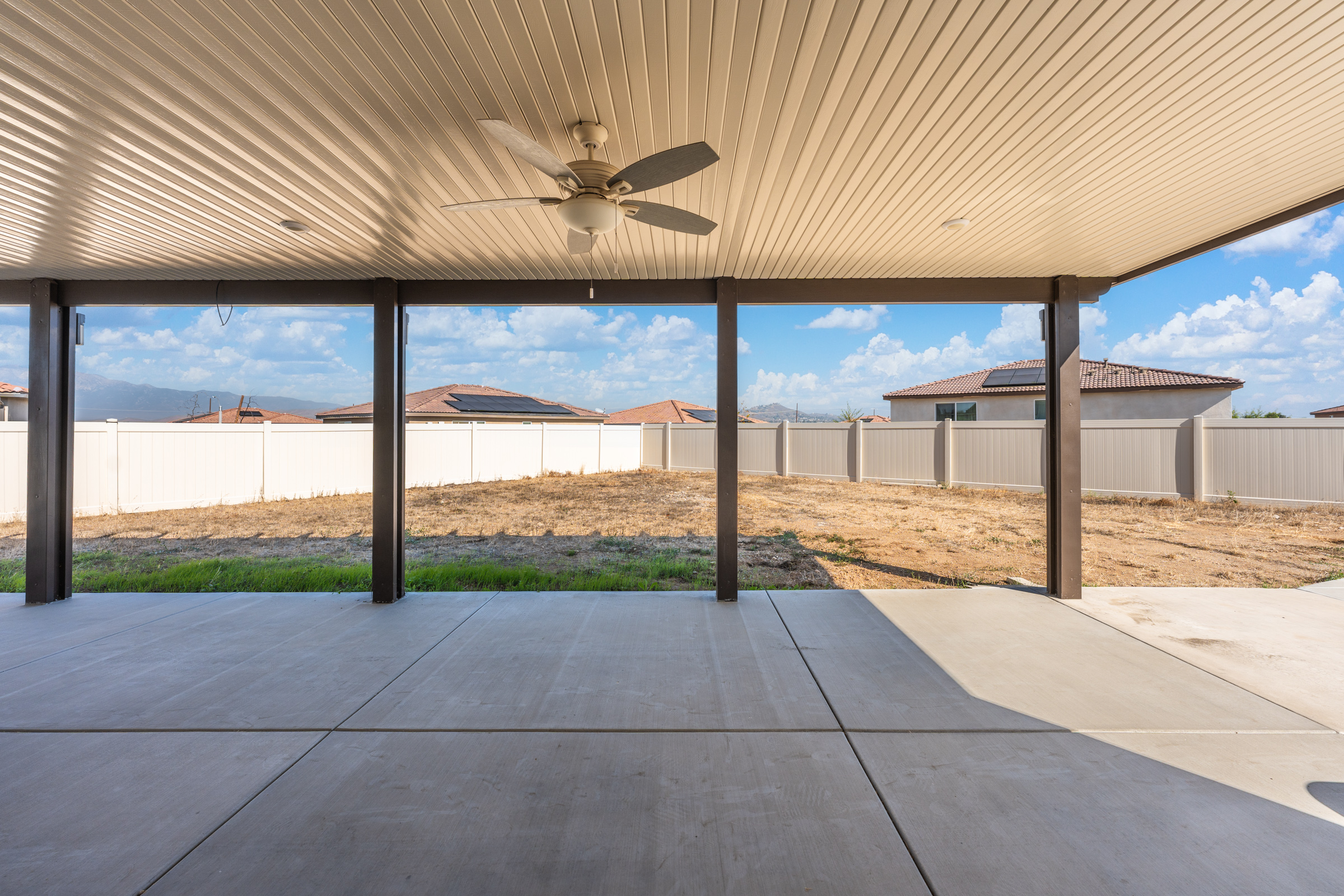 Riverside, California, 92503, United States, 5 Bedrooms Bedrooms, ,3 BathroomsBathrooms,Residential,For Sale,1989853