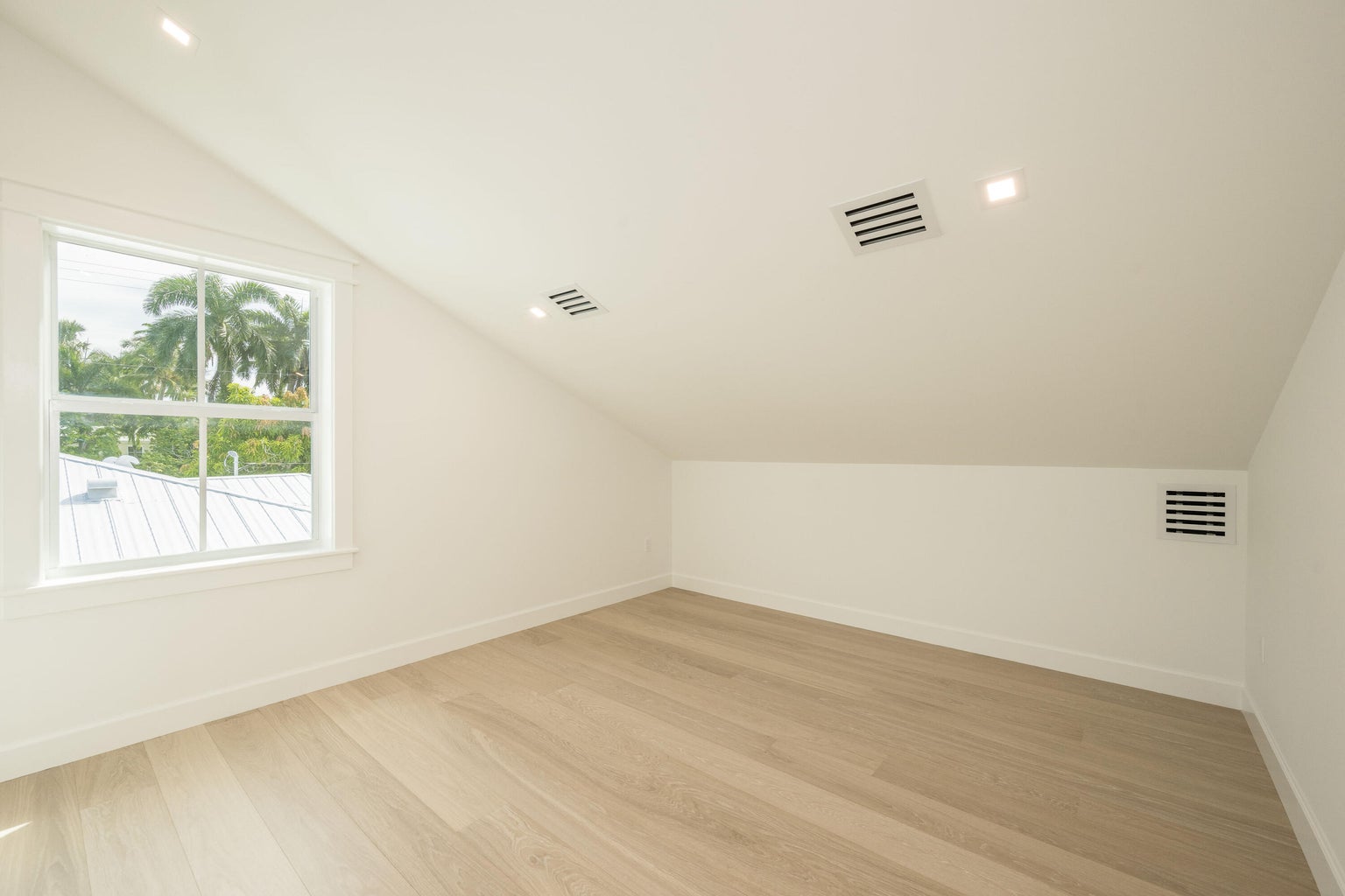 1233 Washington St, Key West, Florida, 33040, United States, 4 Bedrooms Bedrooms, ,5 BathroomsBathrooms,Residential,For Sale,1233 Washington St,1417070