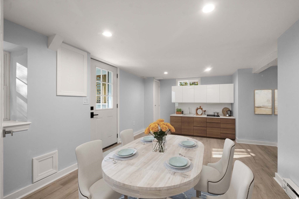 Abington, Massachusetts, 02351, United States, 3 Bedrooms Bedrooms, ,3 BathroomsBathrooms,Residential,For Sale,1987821