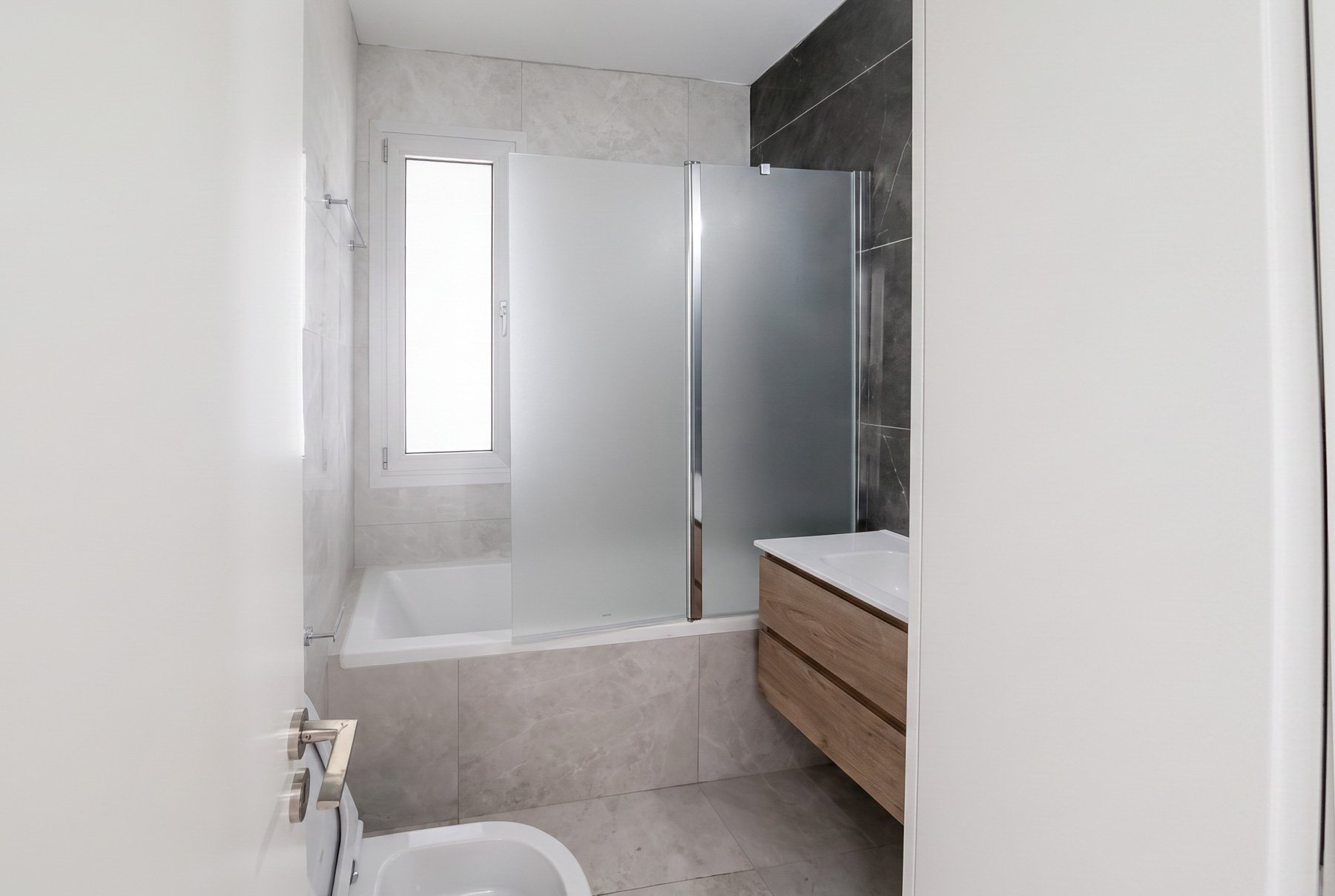  Two-Bedroom Upper-Floor Apartment with Roof Garden in Larnaca - 物件實景