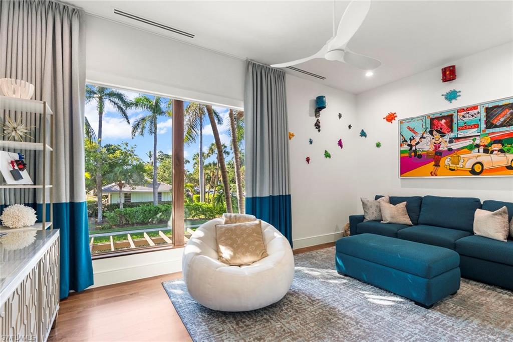 Naples, Florida, 34102, United States, 5 Bedrooms Bedrooms, ,6 BathroomsBathrooms,Residential,For Sale,1993468