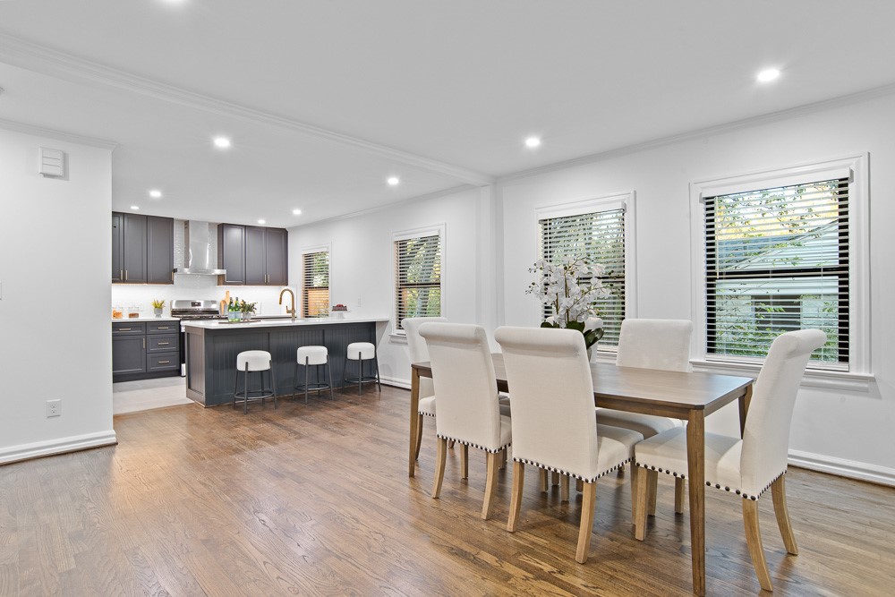 Dallas, Texas, 75203, United States, 2 Bedrooms Bedrooms, ,2 BathroomsBathrooms,Residential,For Sale,1993579