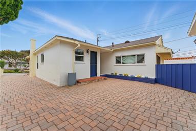 Redondo Beach, California, 90277, United States, 3 Bedrooms Bedrooms, ,2 BathroomsBathrooms,Residential,For Sale,1798298