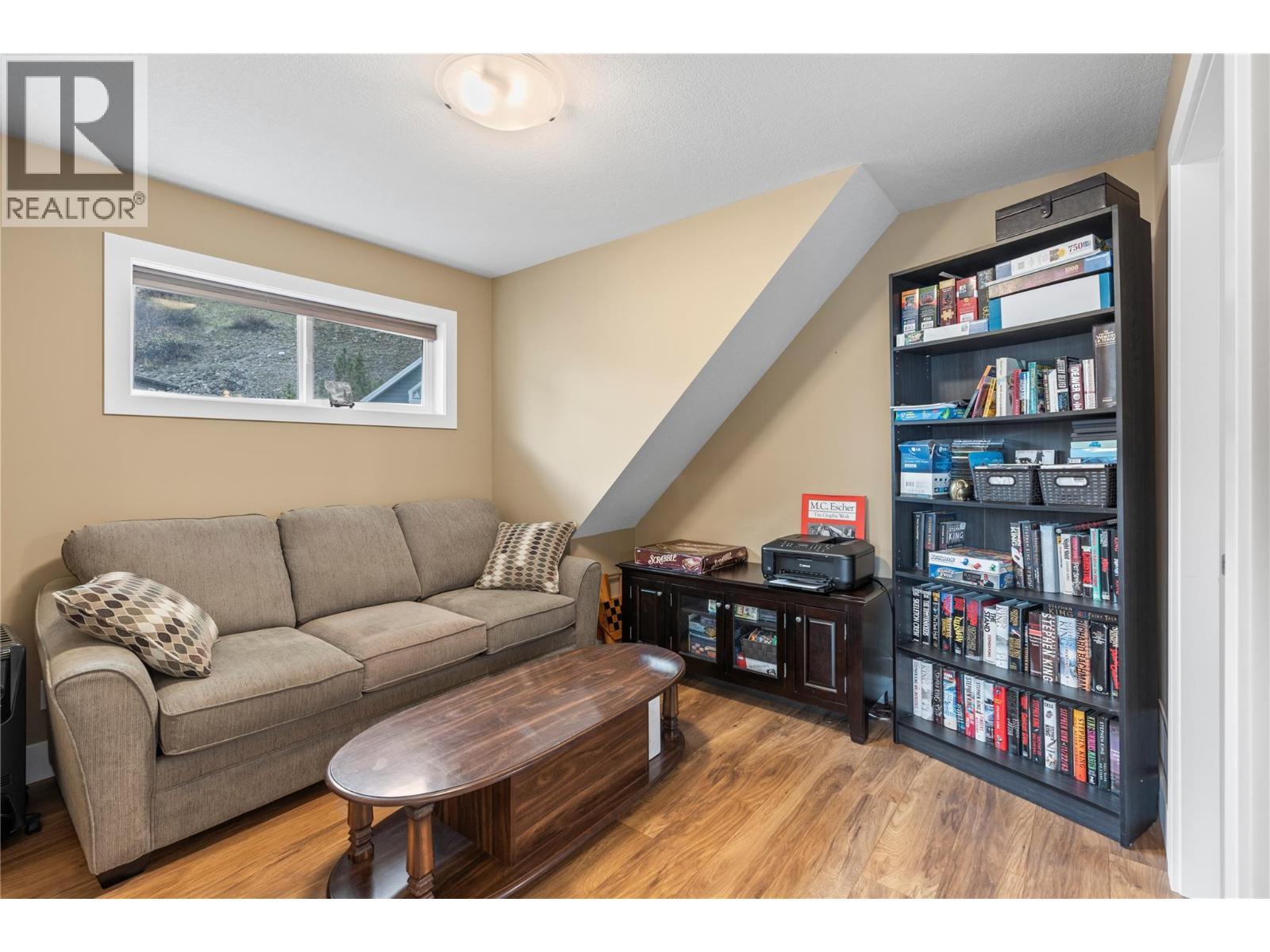 KELOWNA, British Columbia, V1Z 3R8, CA, 2 Bedrooms Bedrooms, ,2 BathroomsBathrooms,Residential,For Sale,1950857