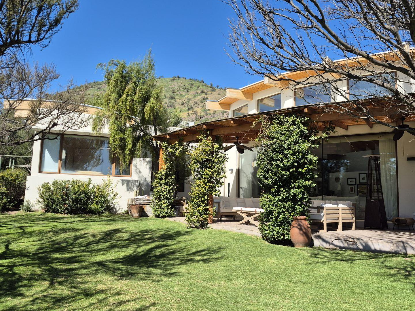 Colina, Chile, 5 Bedrooms Bedrooms, ,4 BathroomsBathrooms,Residential,For Sale,1933089