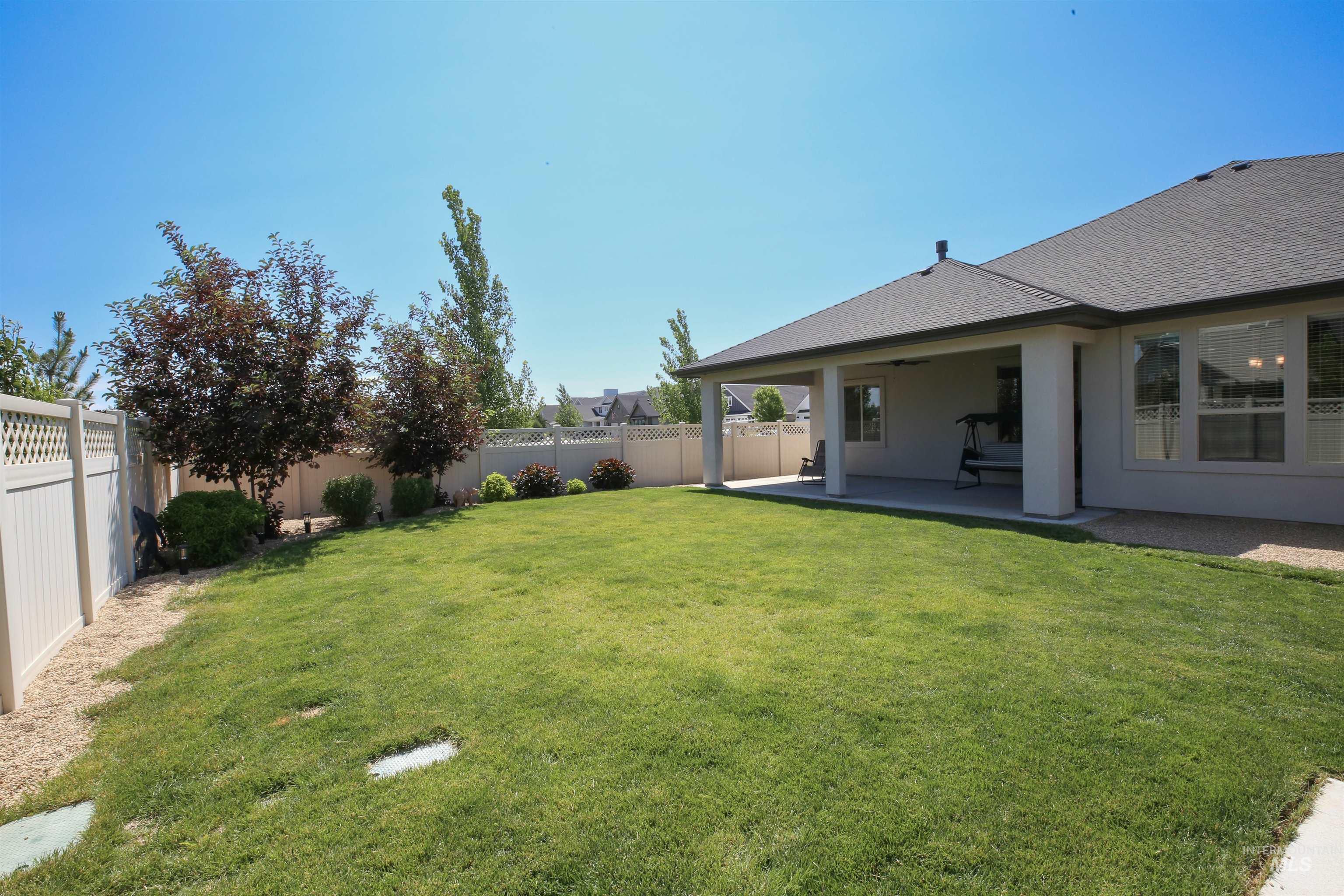 Meridian, Idaho, 83646, United States, 3 Bedrooms Bedrooms, ,2 BathroomsBathrooms,Residential,For Sale,1960582