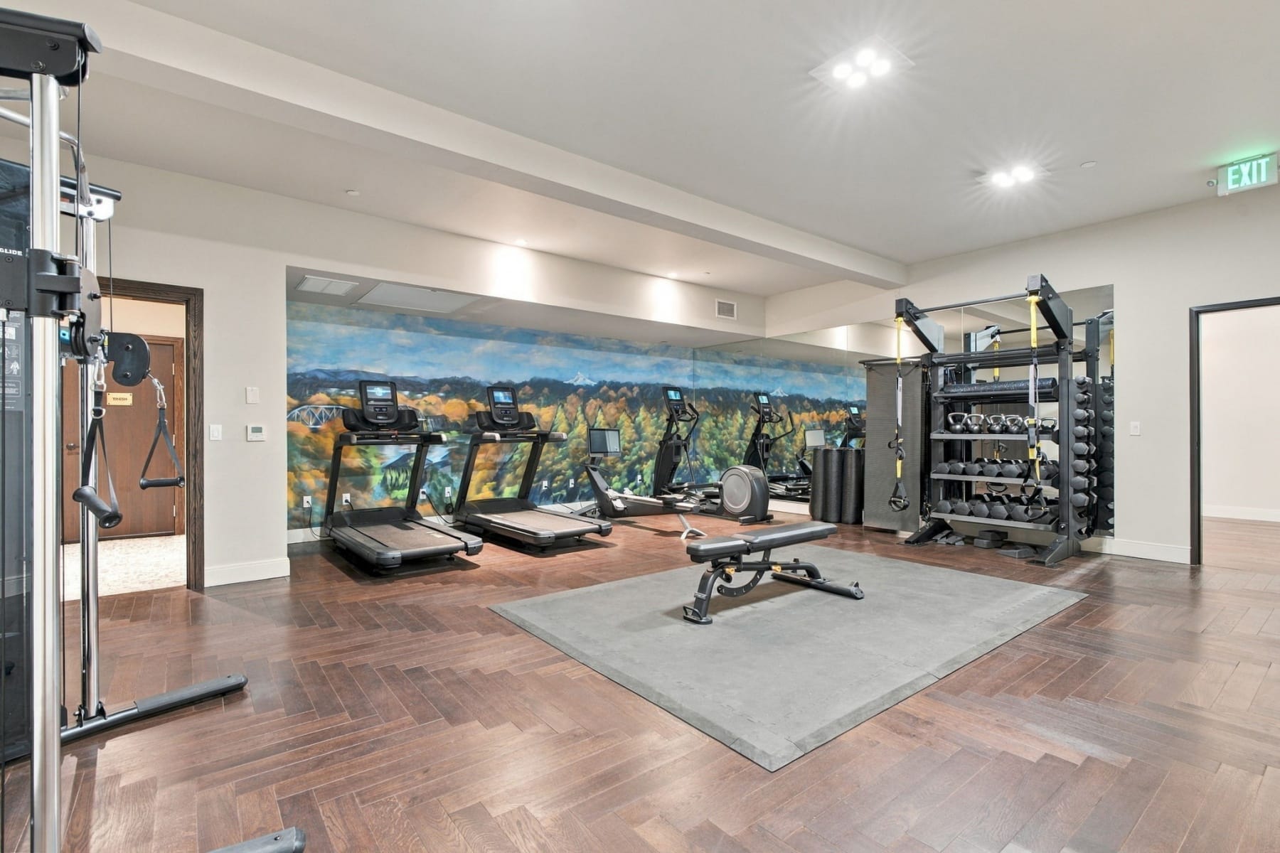  21 D AVE #4 Lake Oswego, OR 97034 - 物件實景