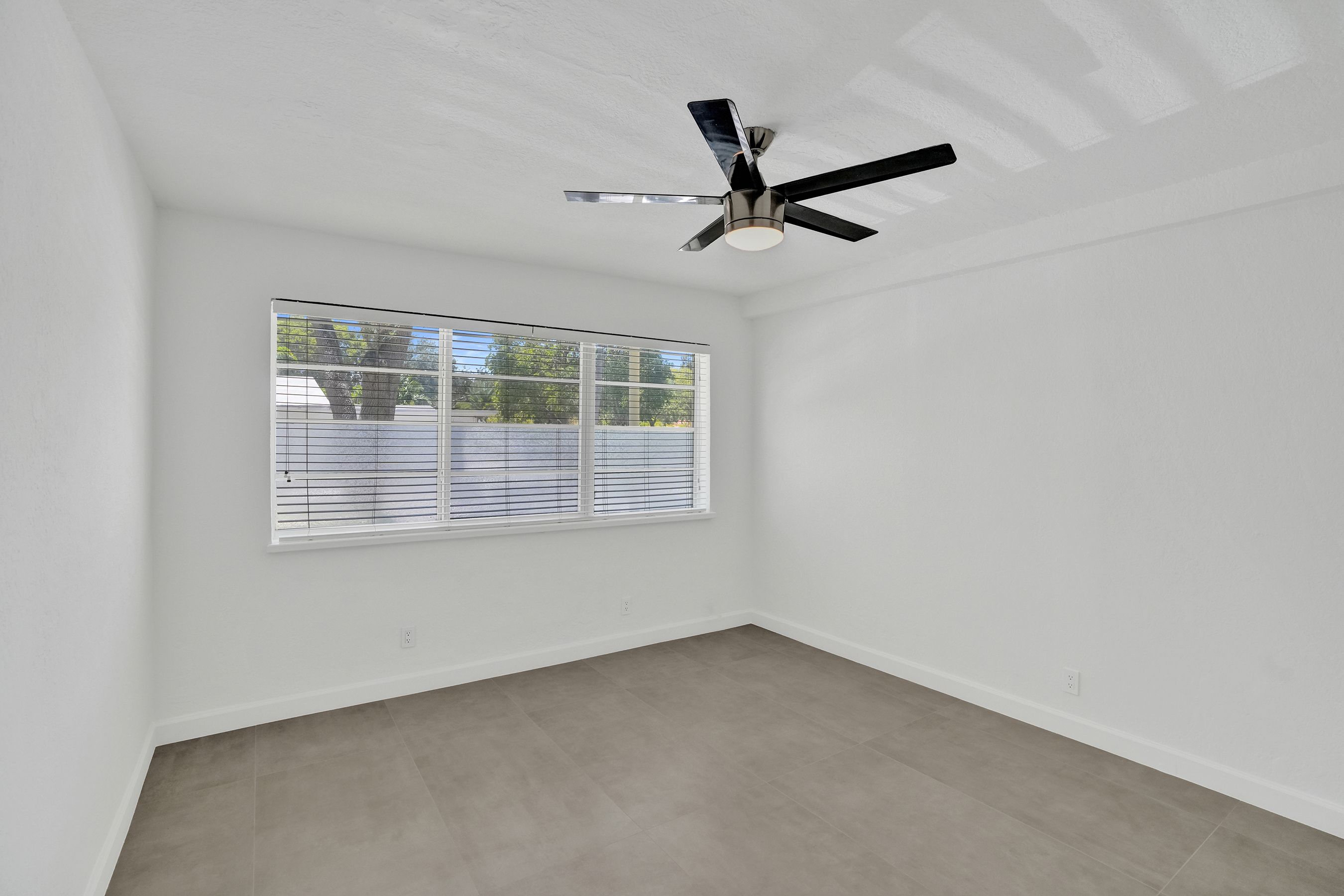  350 S Shore Dr, Miami Beach, FL, 33141 - 物件實景