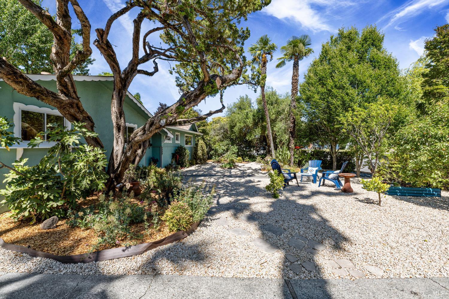 Rohnert Park, California, 94928, United States, 3 Bedrooms Bedrooms, ,2 BathroomsBathrooms,Residential,For Sale,1895055
