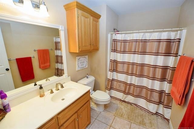 Tahlequah, Oklahoma, 74464, United States, 5 Bedrooms Bedrooms, ,5 BathroomsBathrooms,Residential,For Sale,1977859