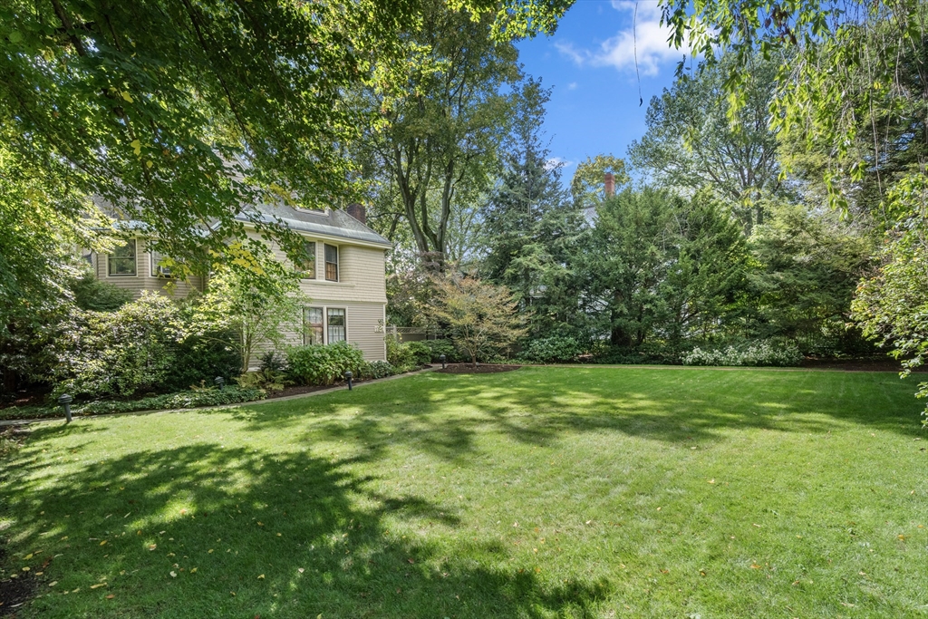 Cambridge, Massachusetts, 02138, United States, 6 Bedrooms Bedrooms, ,4 BathroomsBathrooms,Residential,For Sale,1957179