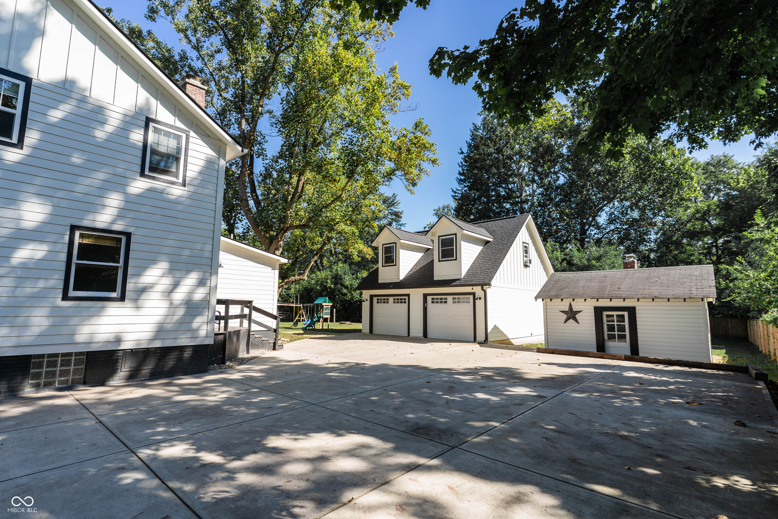 Indianapolis, Indiana, 46268, United States, 4 Bedrooms Bedrooms, ,2 BathroomsBathrooms,Residential,For Sale,1981741