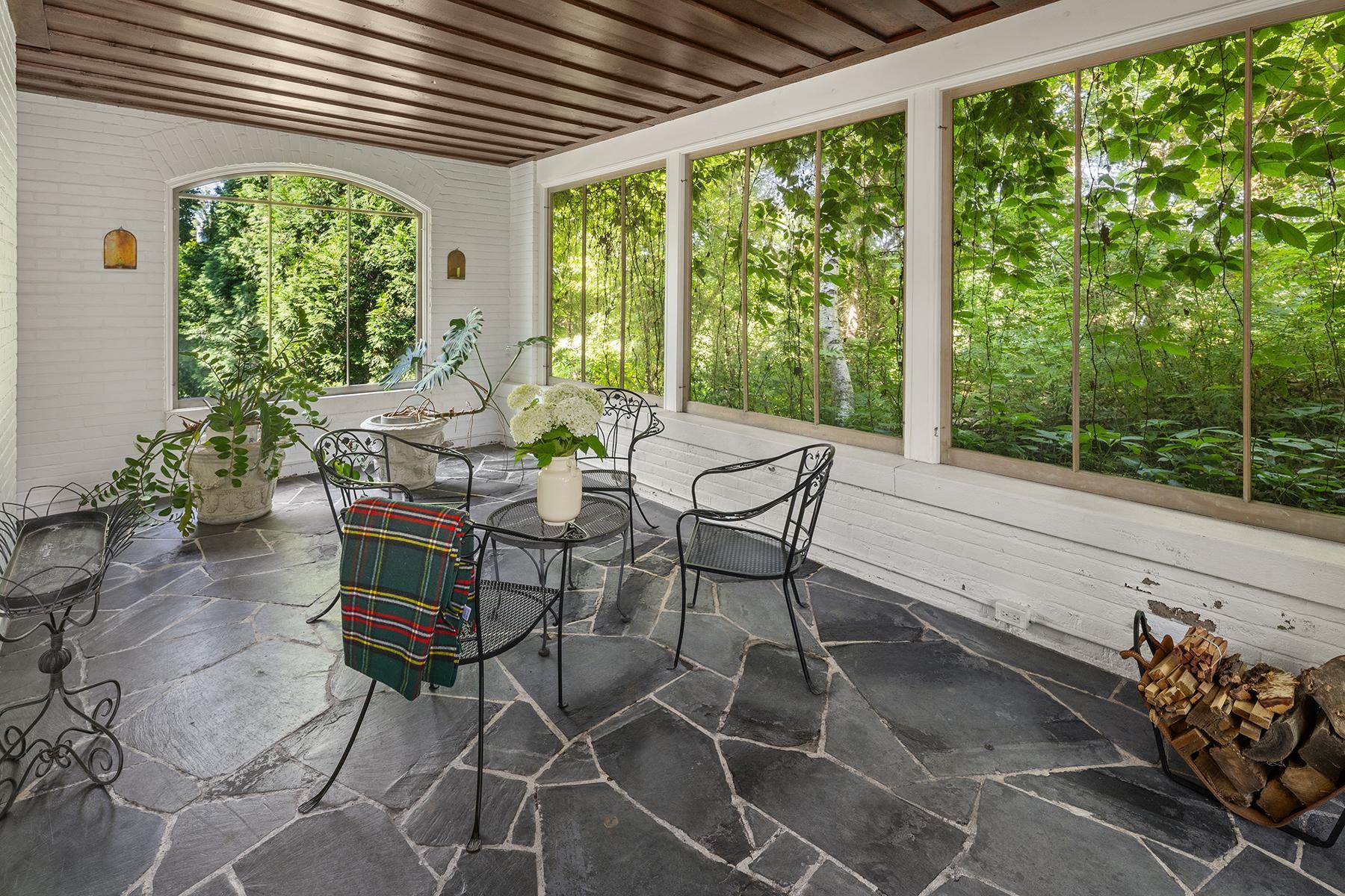 Minneapolis, Minnesota, 55416, United States, 4 Bedrooms Bedrooms, ,4 BathroomsBathrooms,Residential,For Sale,1901324