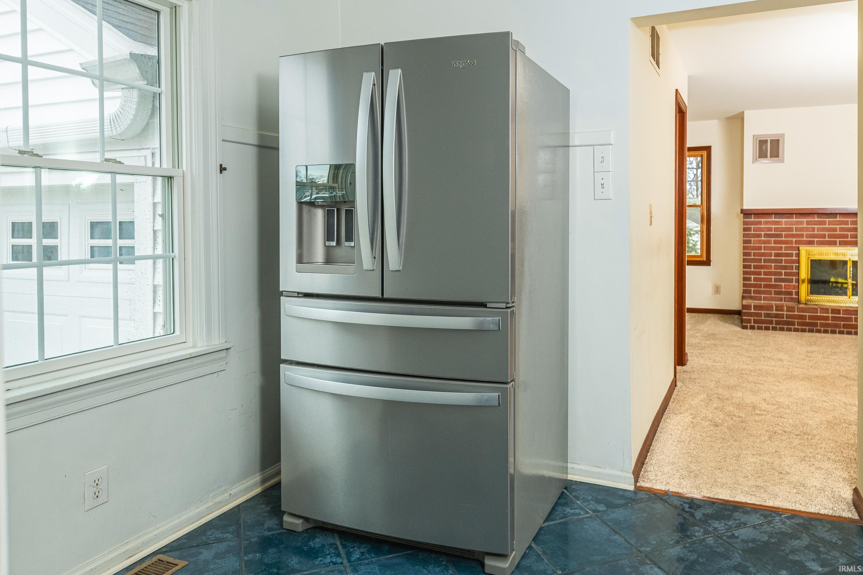 Bloomington, Indiana, 47401, United States, 3 Bedrooms Bedrooms, ,2 BathroomsBathrooms,Residential,For Sale,1982502