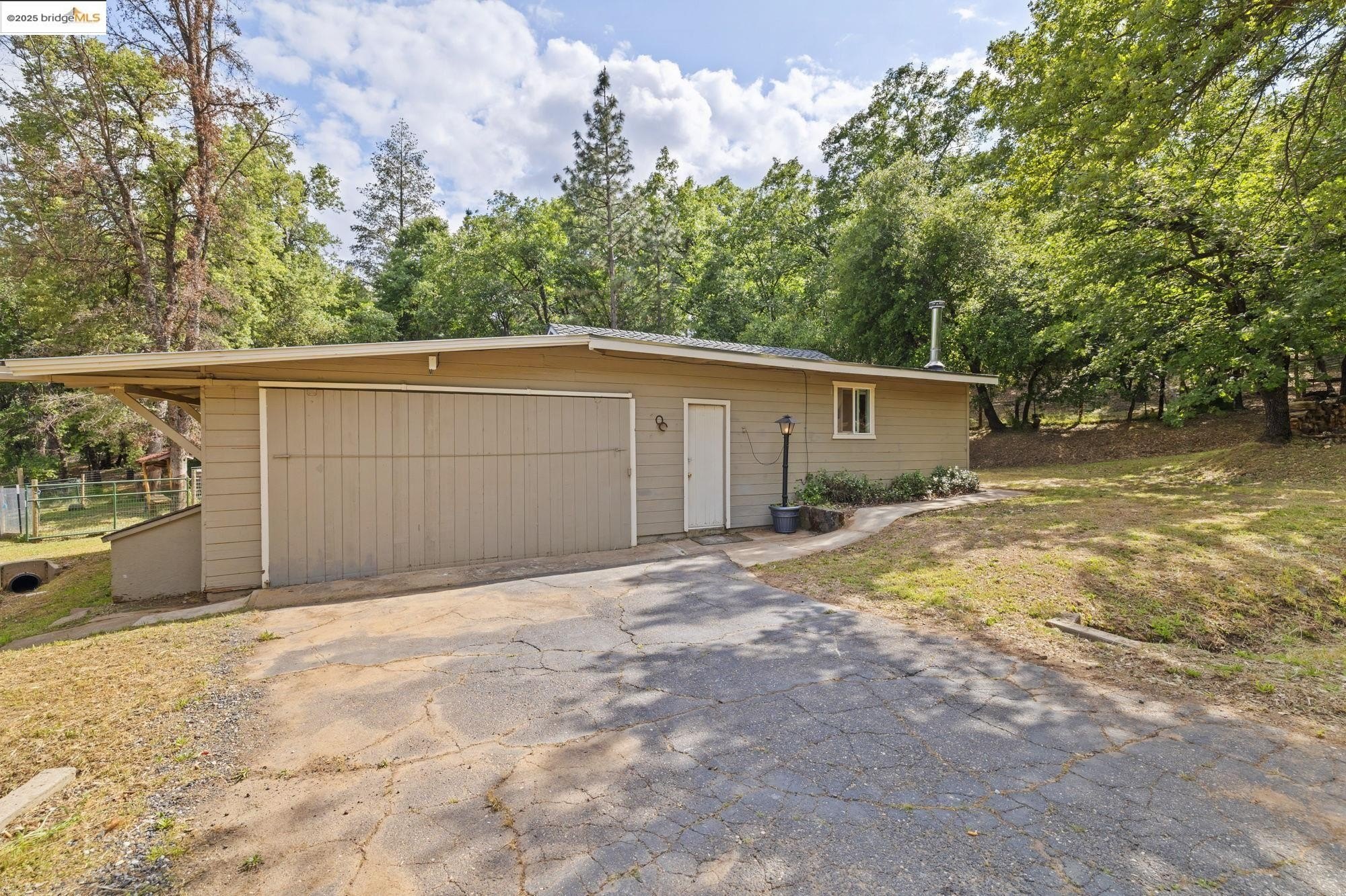 Tuolumne, California, 95379, United States, 4 Bedrooms Bedrooms, ,3 BathroomsBathrooms,Residential,For Sale,1980898