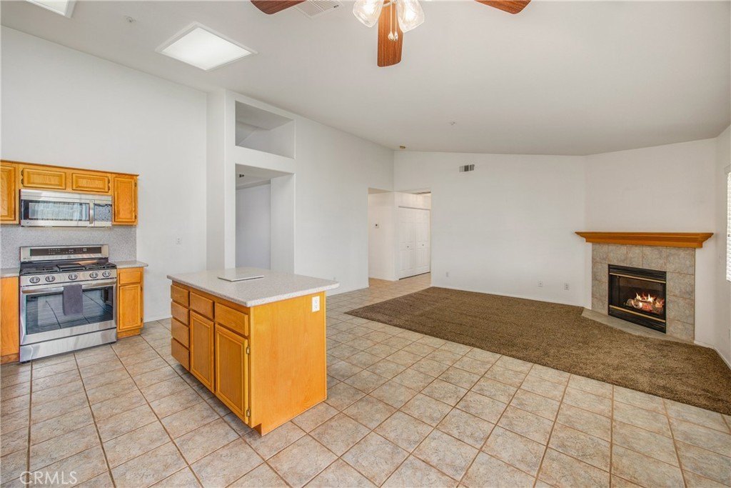 Highland, California, 92346, United States, 3 Bedrooms Bedrooms, ,2 BathroomsBathrooms,Residential,For Sale,1944789