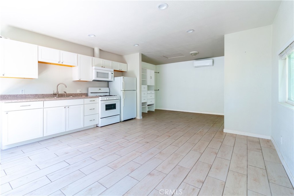 Lancaster, California, 93534, United States, ,Residential,For Sale,1904351