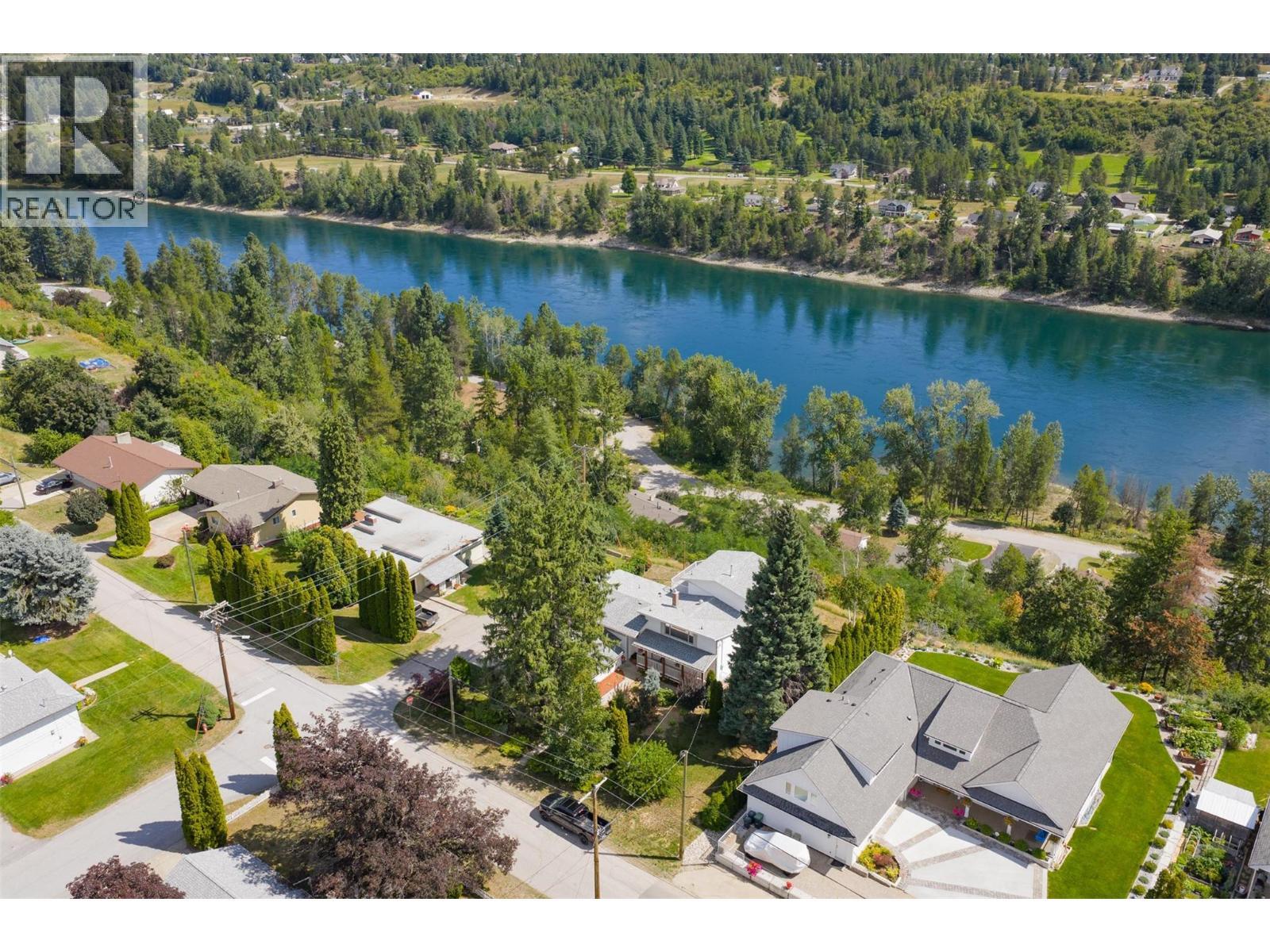 CASTLEGAR, British Columbia, V1N 2S5, CA, 5 Bedrooms Bedrooms, ,3 BathroomsBathrooms,Residential,For Sale,1918306