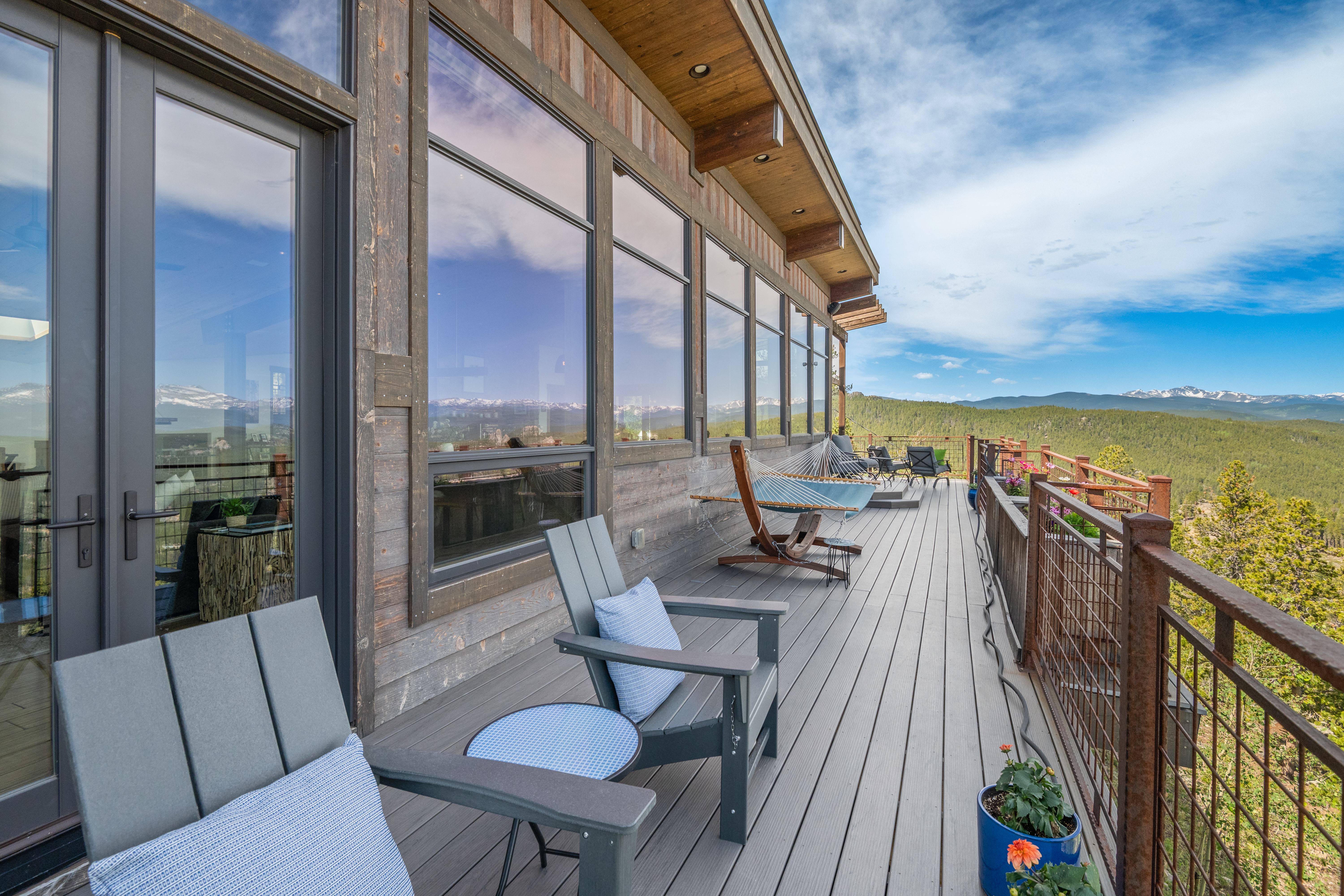  Custom Retreat with Unobstructed Views - 物件實景