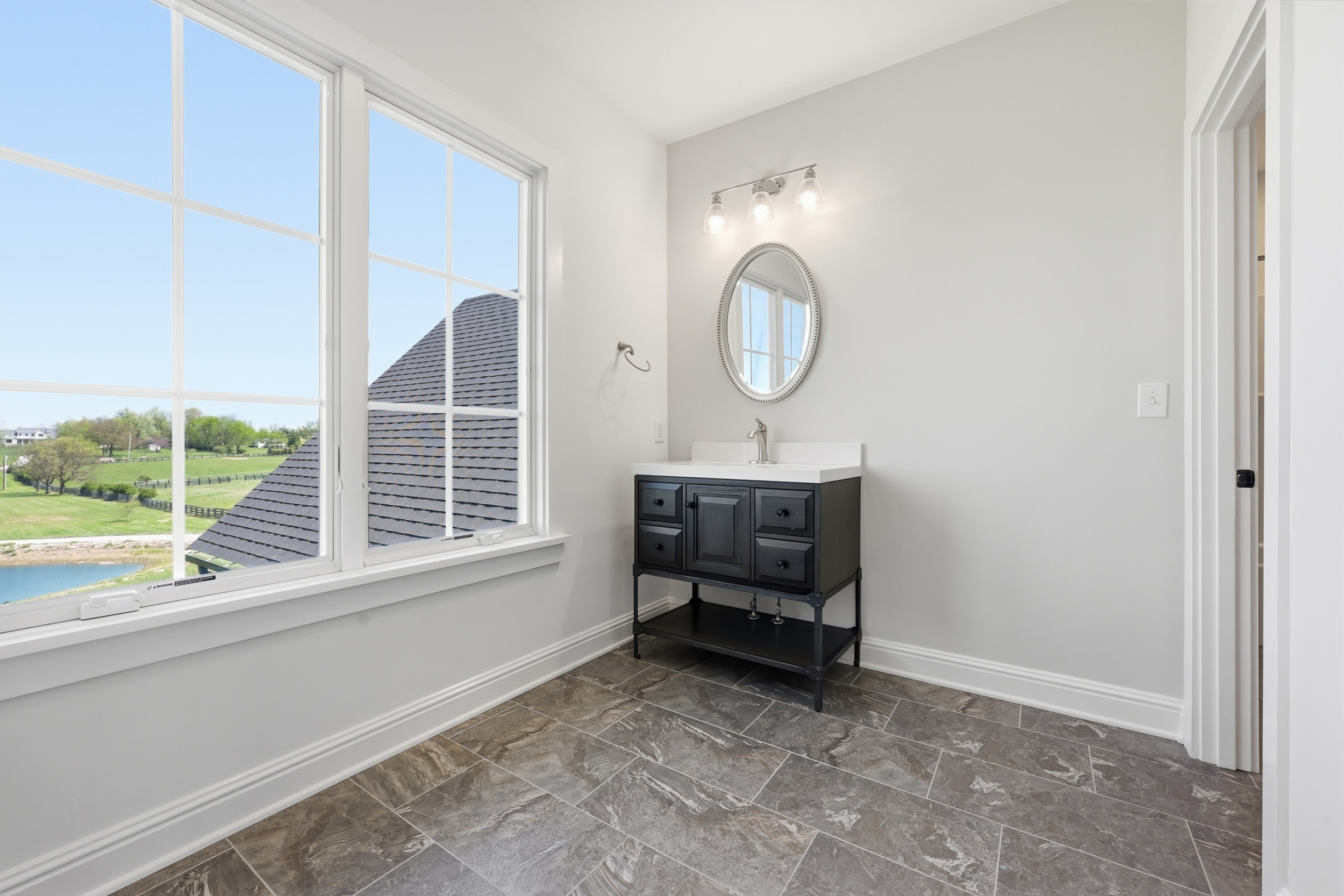  5142 Whites Lane - 物件實景