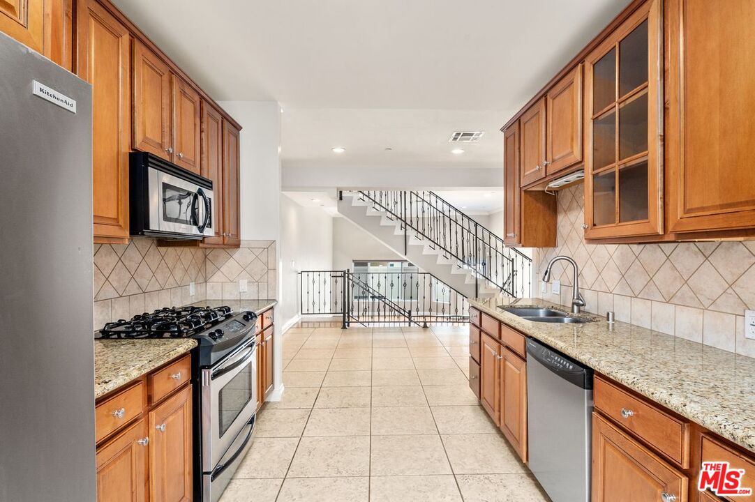 Agoura Hills, California, 91301, United States, 3 Bedrooms Bedrooms, ,3 BathroomsBathrooms,Residential,For Sale,1919478