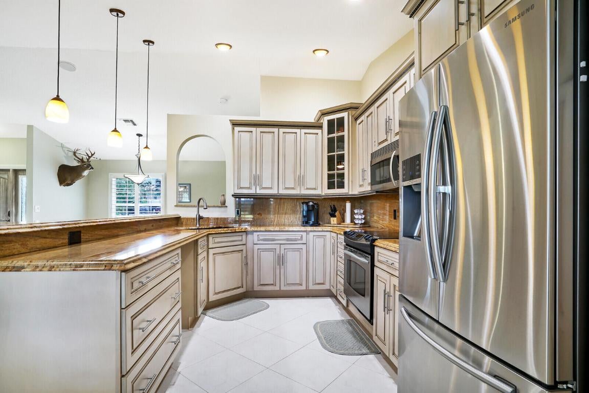 West Palm Beach, Florida, 33412, United States, 3 Bedrooms Bedrooms, ,2 BathroomsBathrooms,Residential,For Sale,2005847