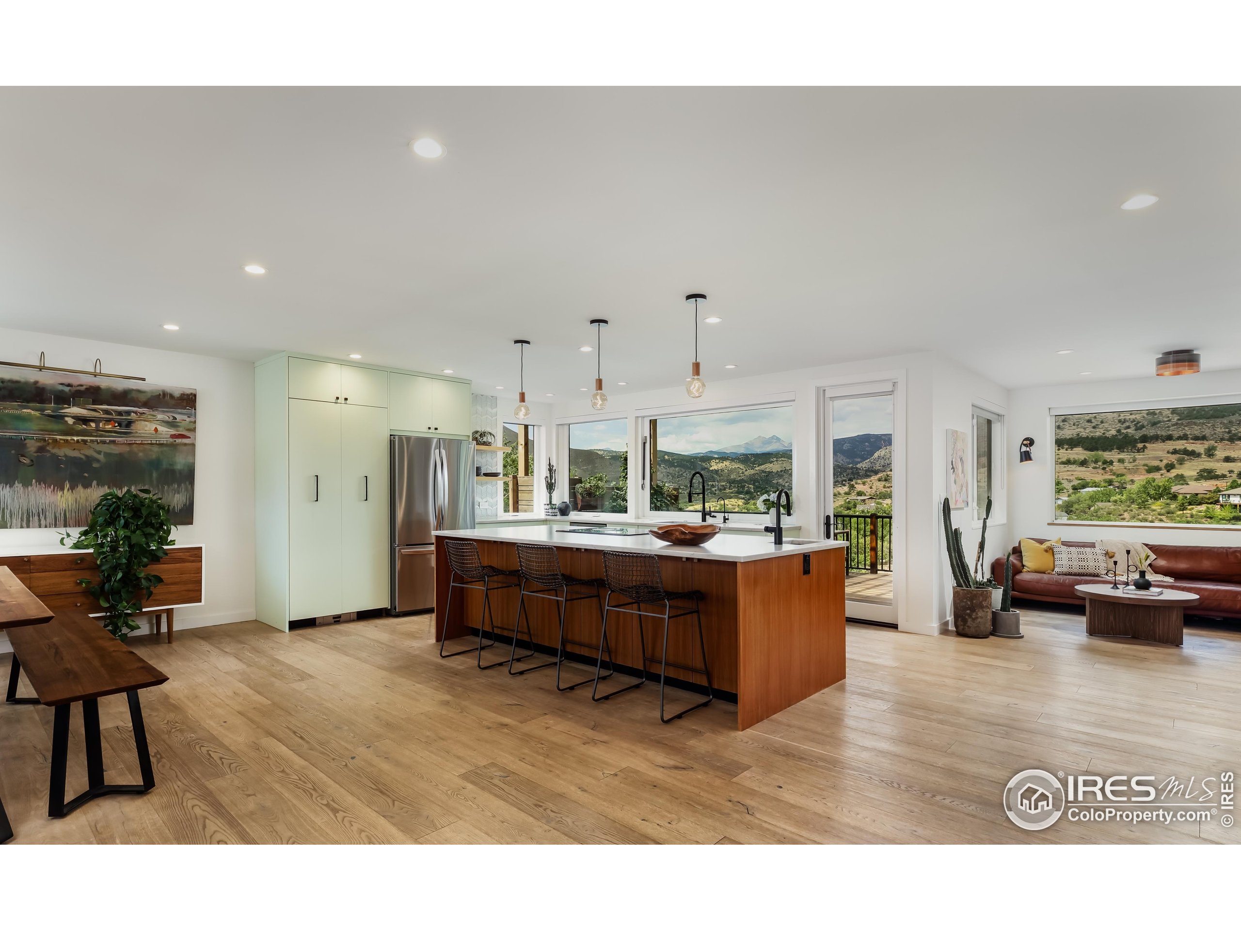 Lyons, Colorado, 80540, United States, 4 Bedrooms Bedrooms, ,2 BathroomsBathrooms,Residential,For Sale,1926189