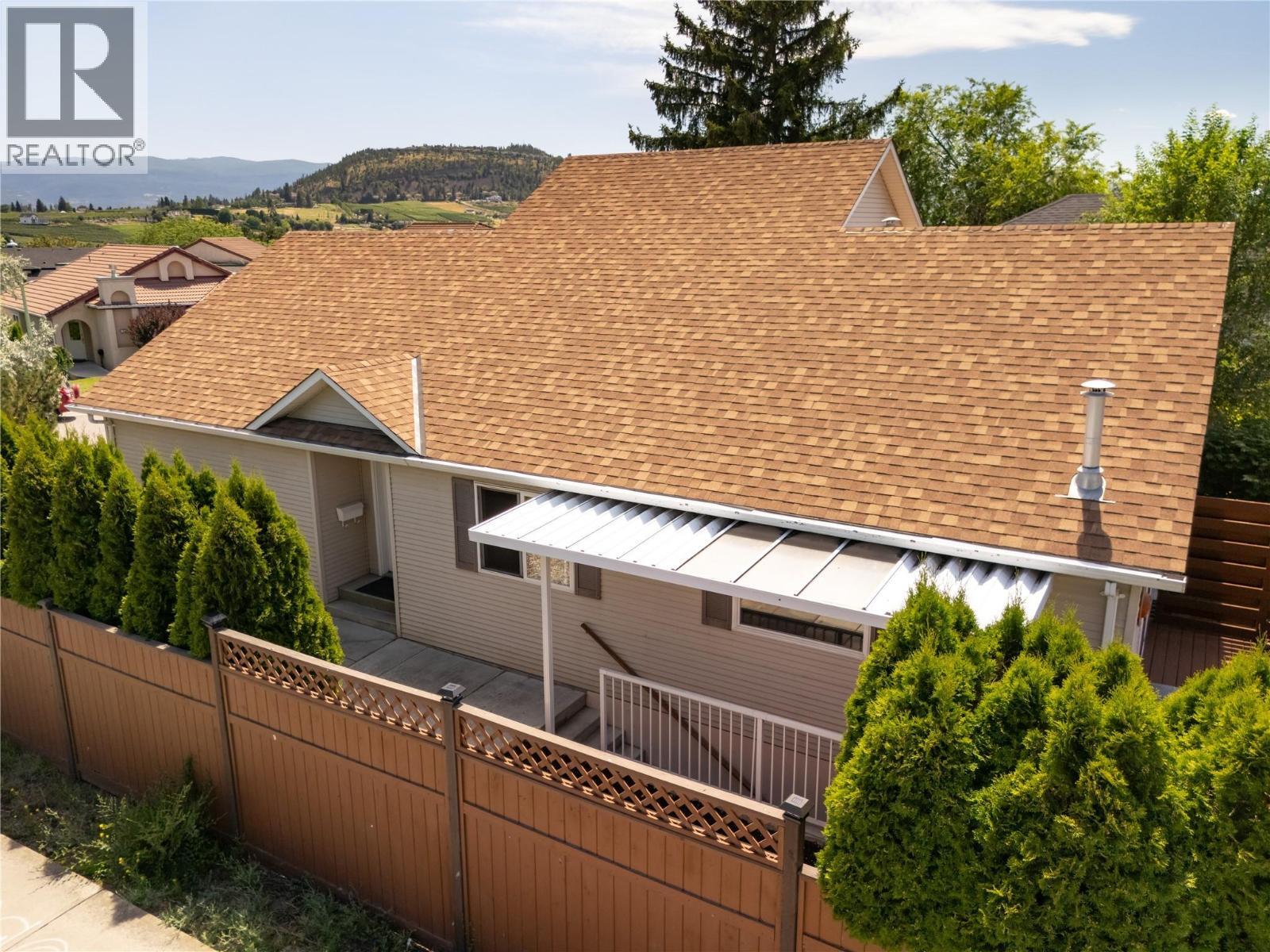 KELOWNA, British Columbia, V1V 1S9, CA, 4 Bedrooms Bedrooms, ,3 BathroomsBathrooms,Residential,For Sale,1895438