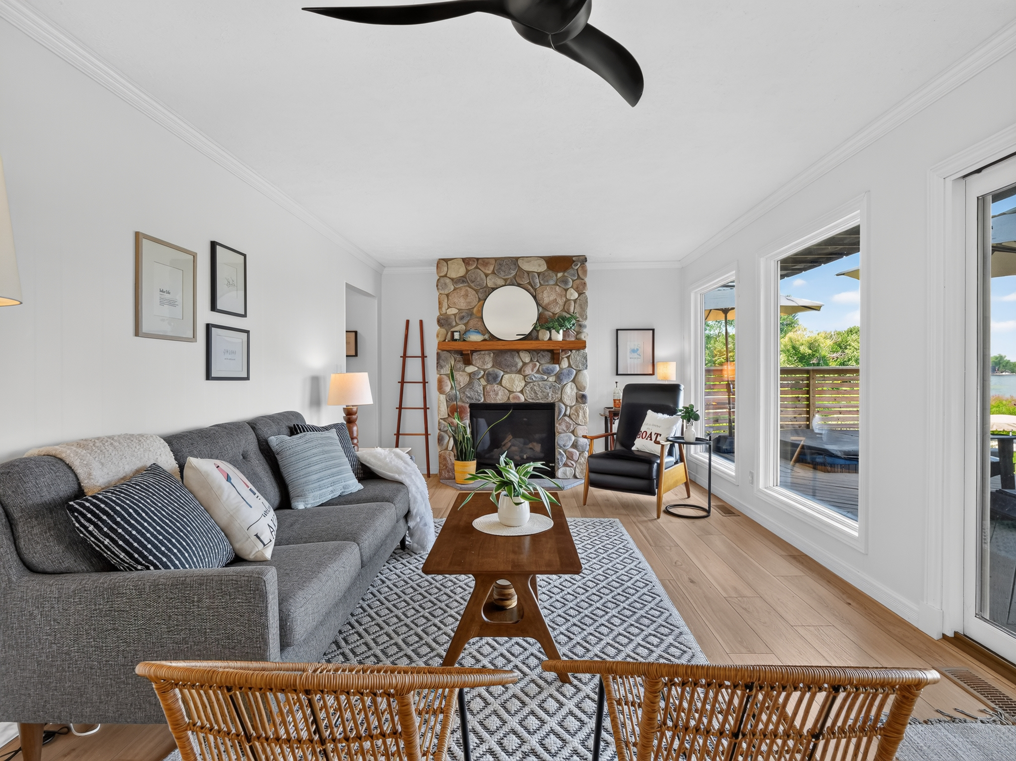  Four Bedroom Webster Lake Home - 物件實景