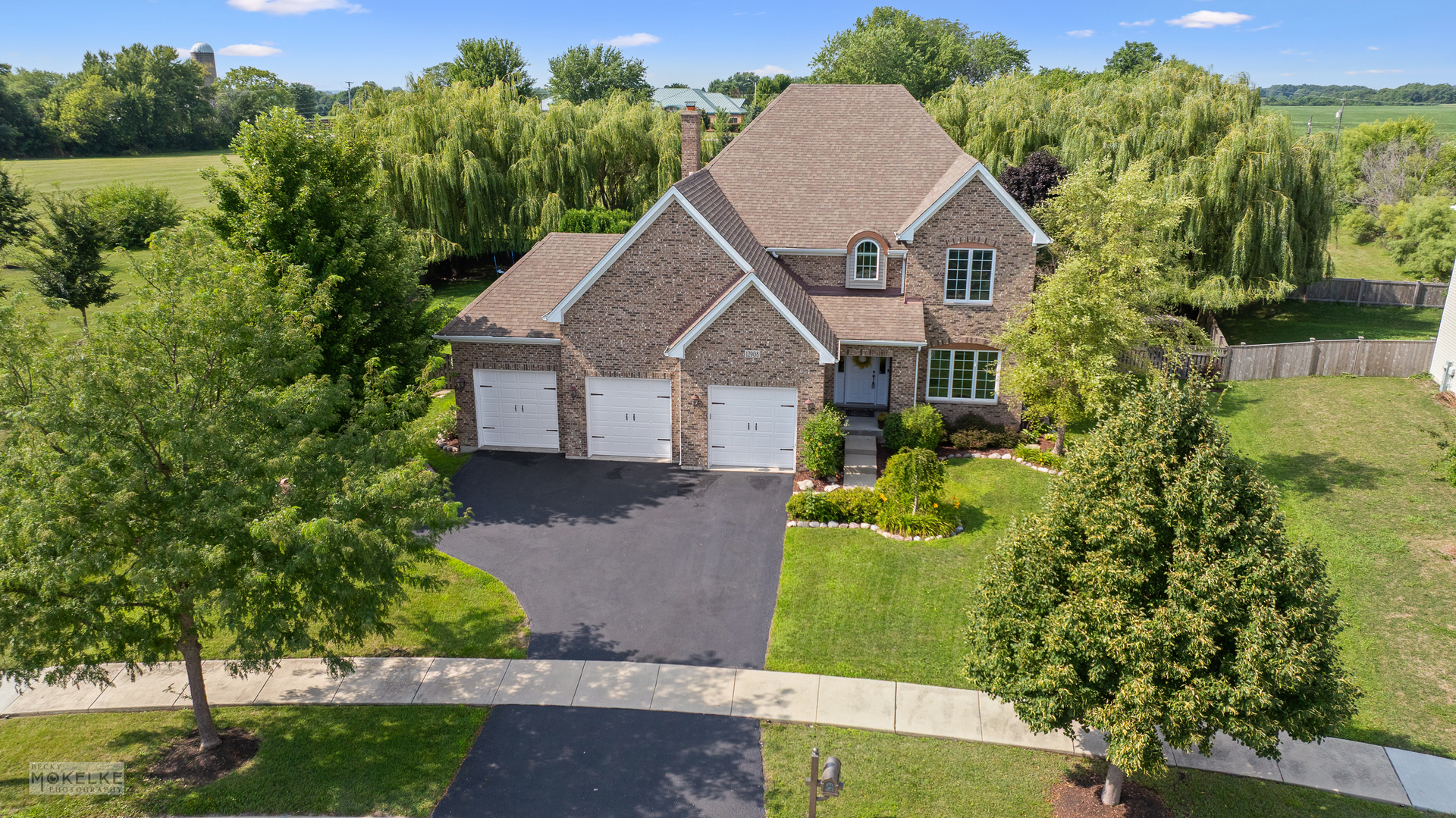 Plainfield, Illinois, 60585, United States, 4 Bedrooms Bedrooms, ,5 BathroomsBathrooms,Residential,For Sale,1911261