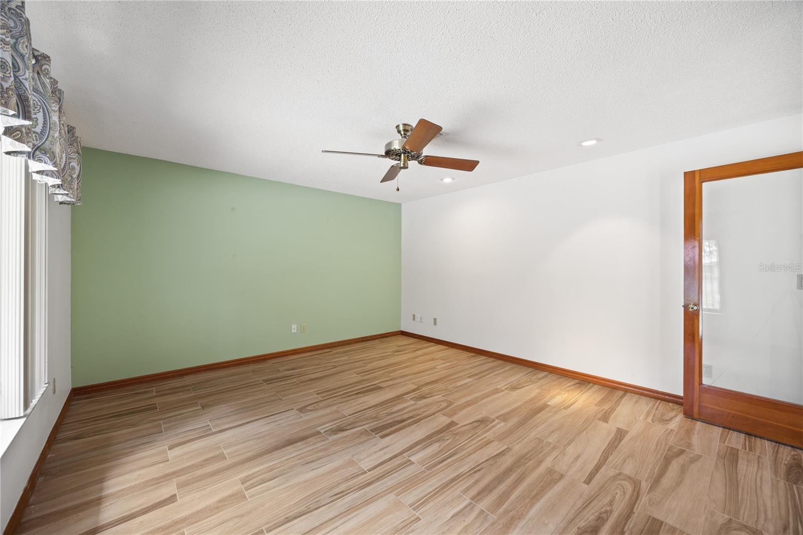 SANFORD, Florida, 32771, United States, 3 Bedrooms Bedrooms, ,2 BathroomsBathrooms,Residential,For Sale,1924466