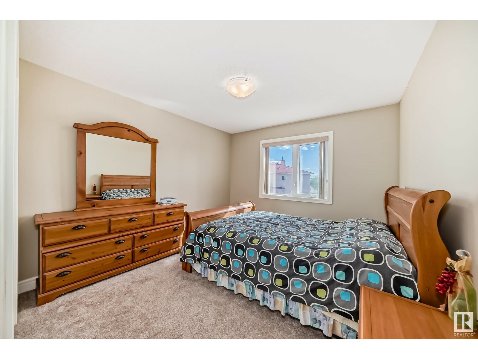 EDMONTON, Alberta, T5A 3V4, CA, 4 Bedrooms Bedrooms, ,4 BathroomsBathrooms,Residential,For Sale,1837785