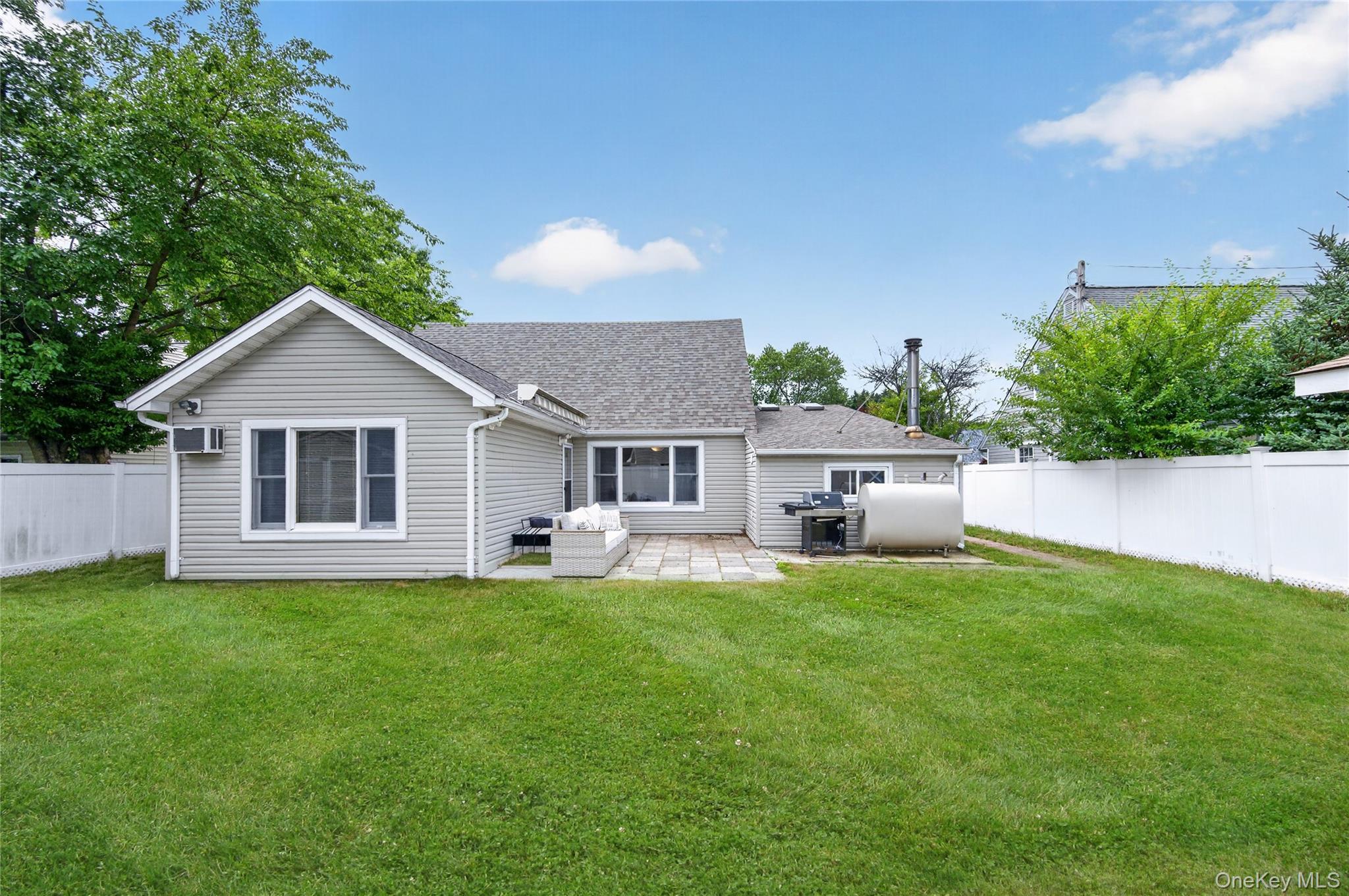  39 Boat Lane, Levittown, NY, 11756 - 物件實景