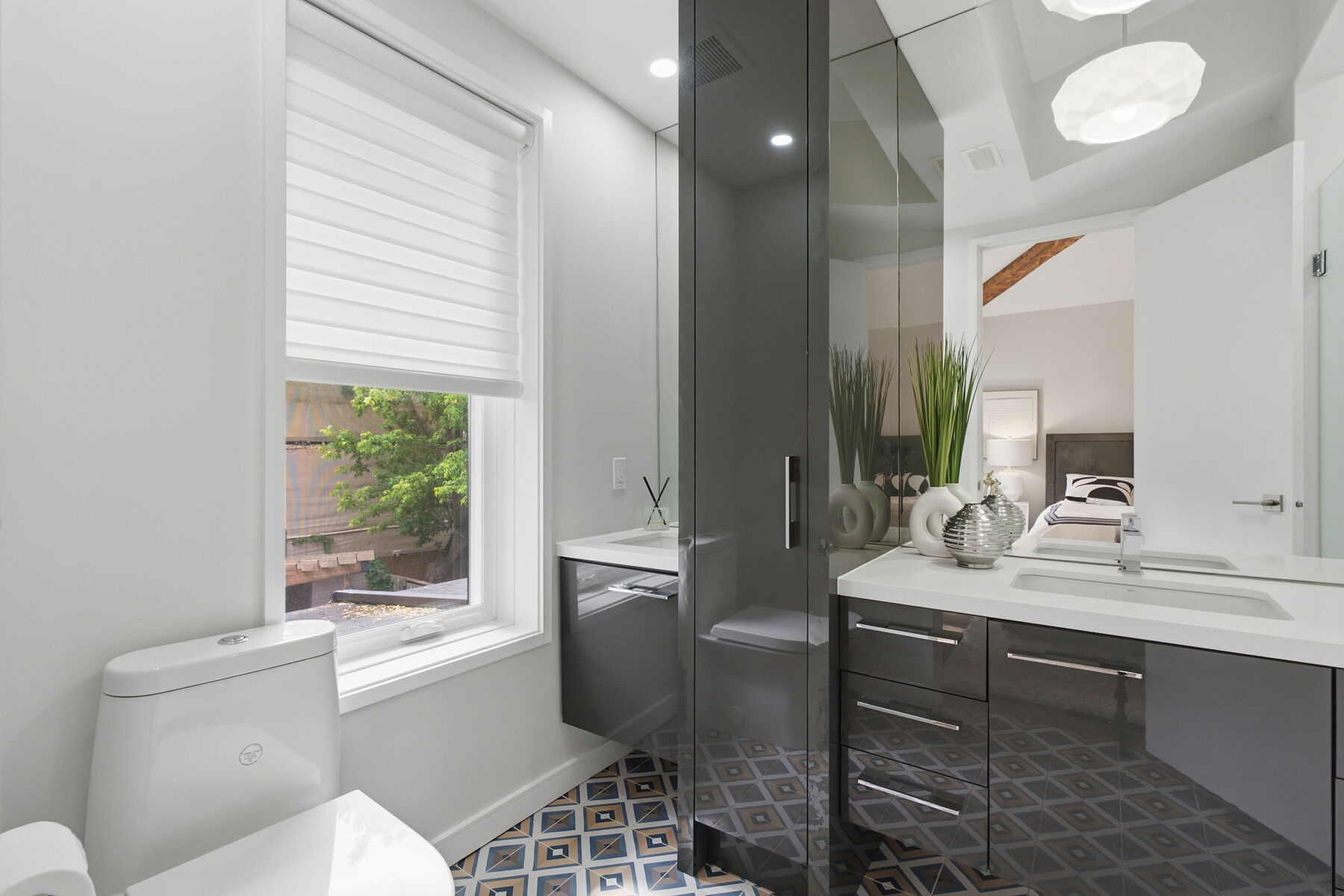  Modern Danforth Village Living - 物件實景