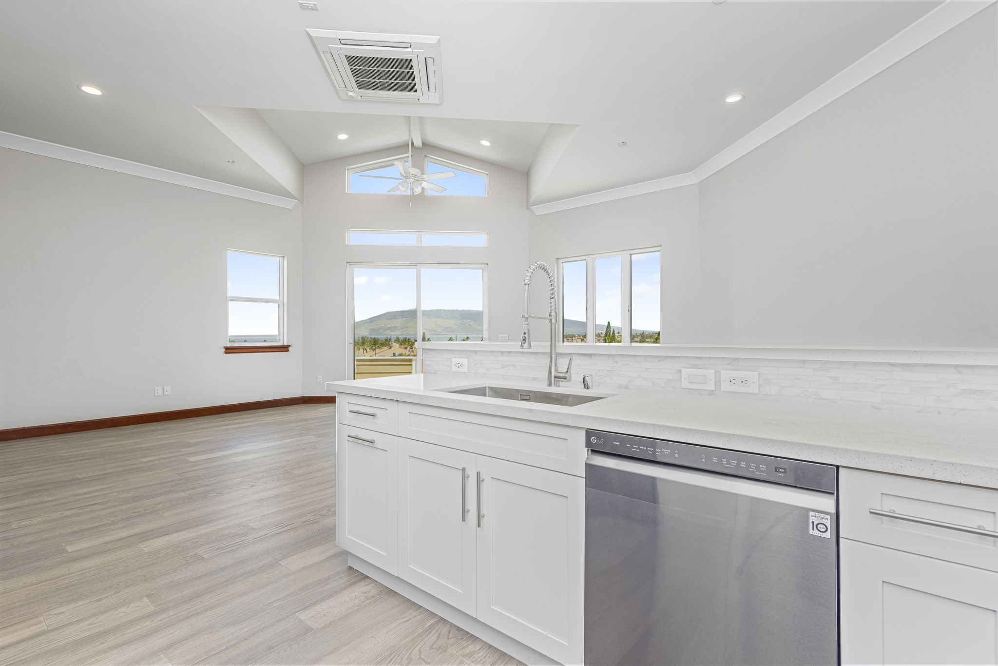 Kihei, Hawaii, 96753, United States, 2 Bedrooms Bedrooms, ,2 BathroomsBathrooms,Residential,For Sale,1983040