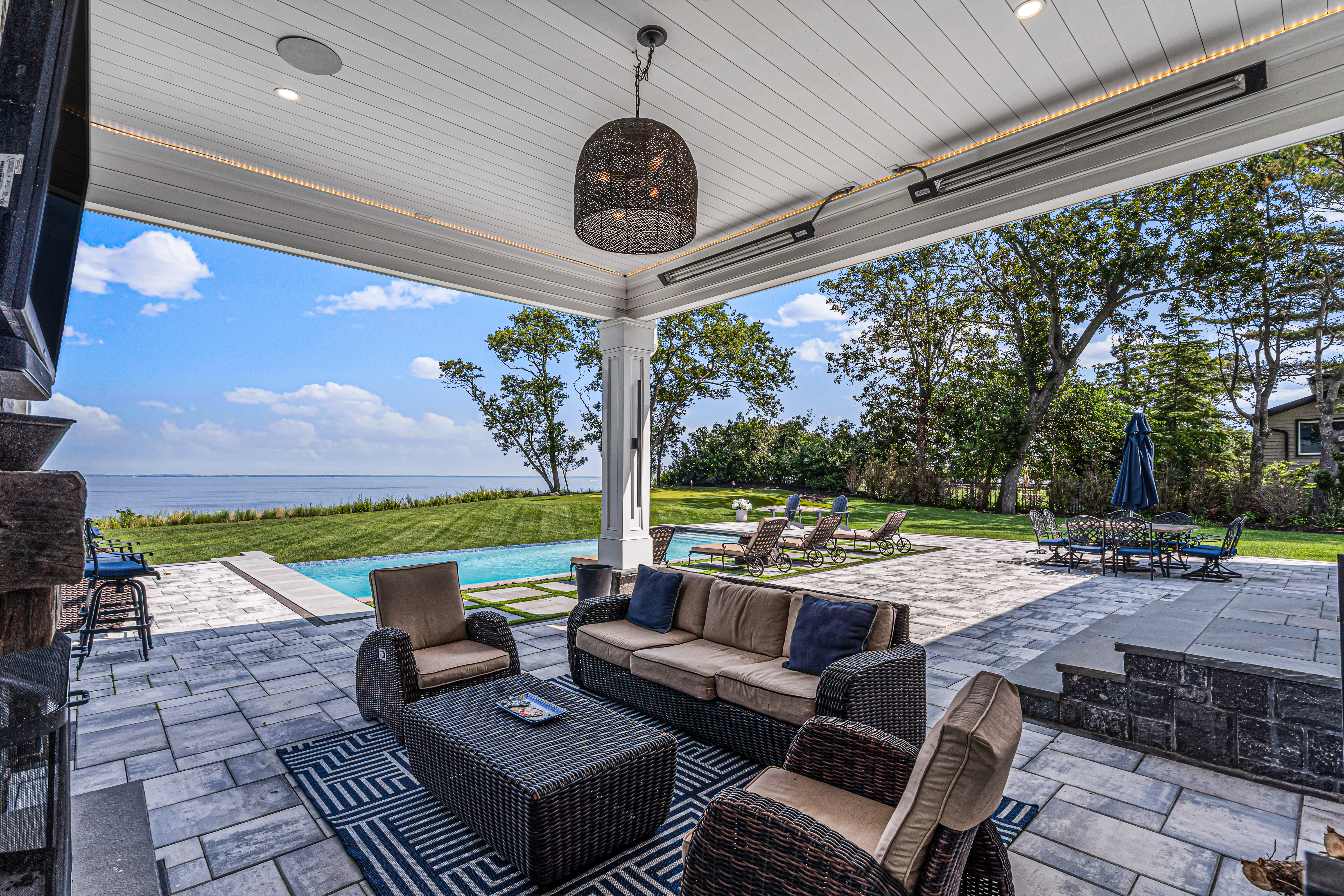  37 Soundview Drive, Shoreham, NY 11786 - 物件實景