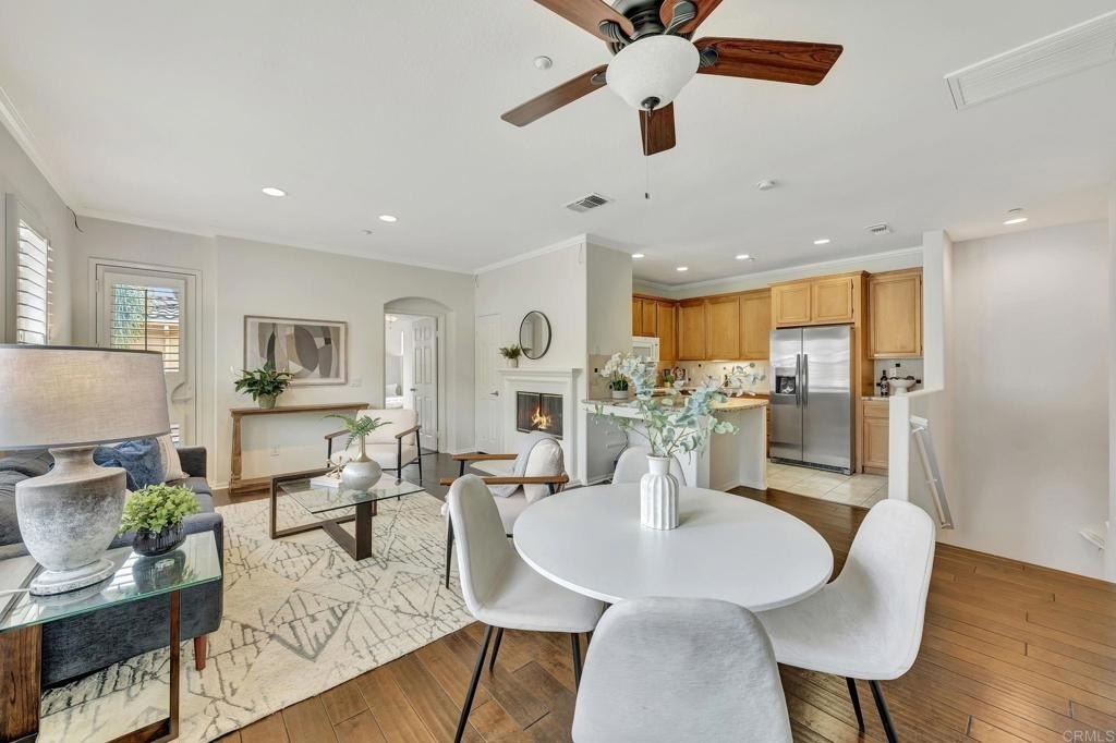 San Diego, California, 92108, United States, 2 Bedrooms Bedrooms, ,2 BathroomsBathrooms,Residential,For Sale,1939795