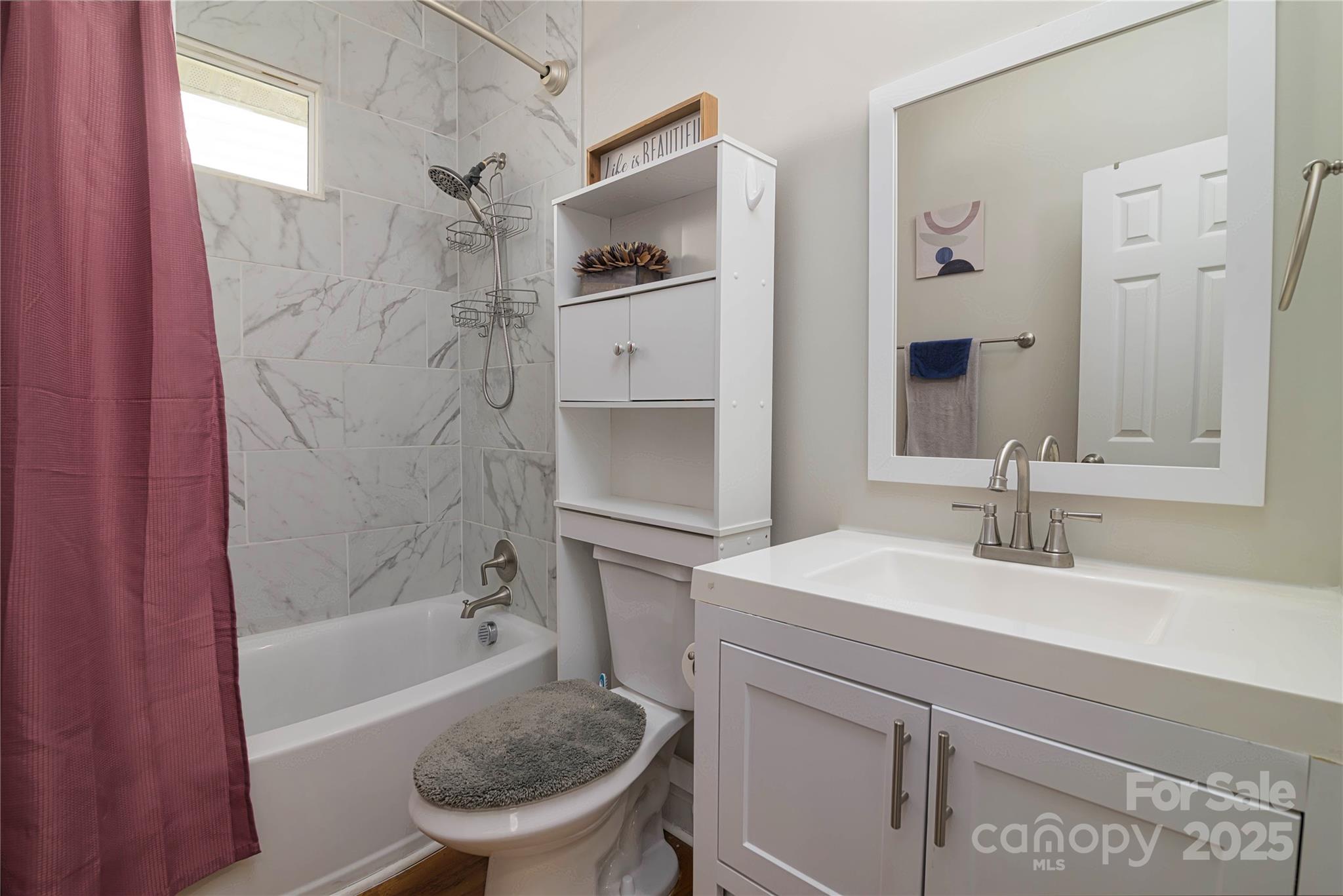 Charlotte, North Carolina, 28208, United States, 3 Bedrooms Bedrooms, ,2 BathroomsBathrooms,Residential,For Sale,1911586