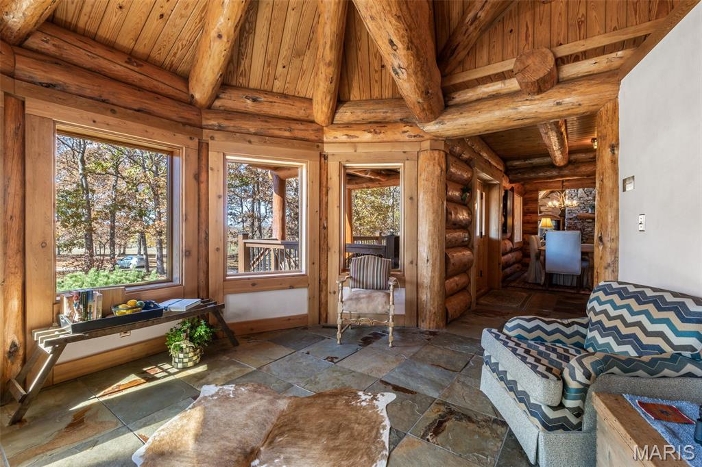 Farmington, Missouri, 63640, United States, 3 Bedrooms Bedrooms, ,4 BathroomsBathrooms,Residential,For Sale,1991980