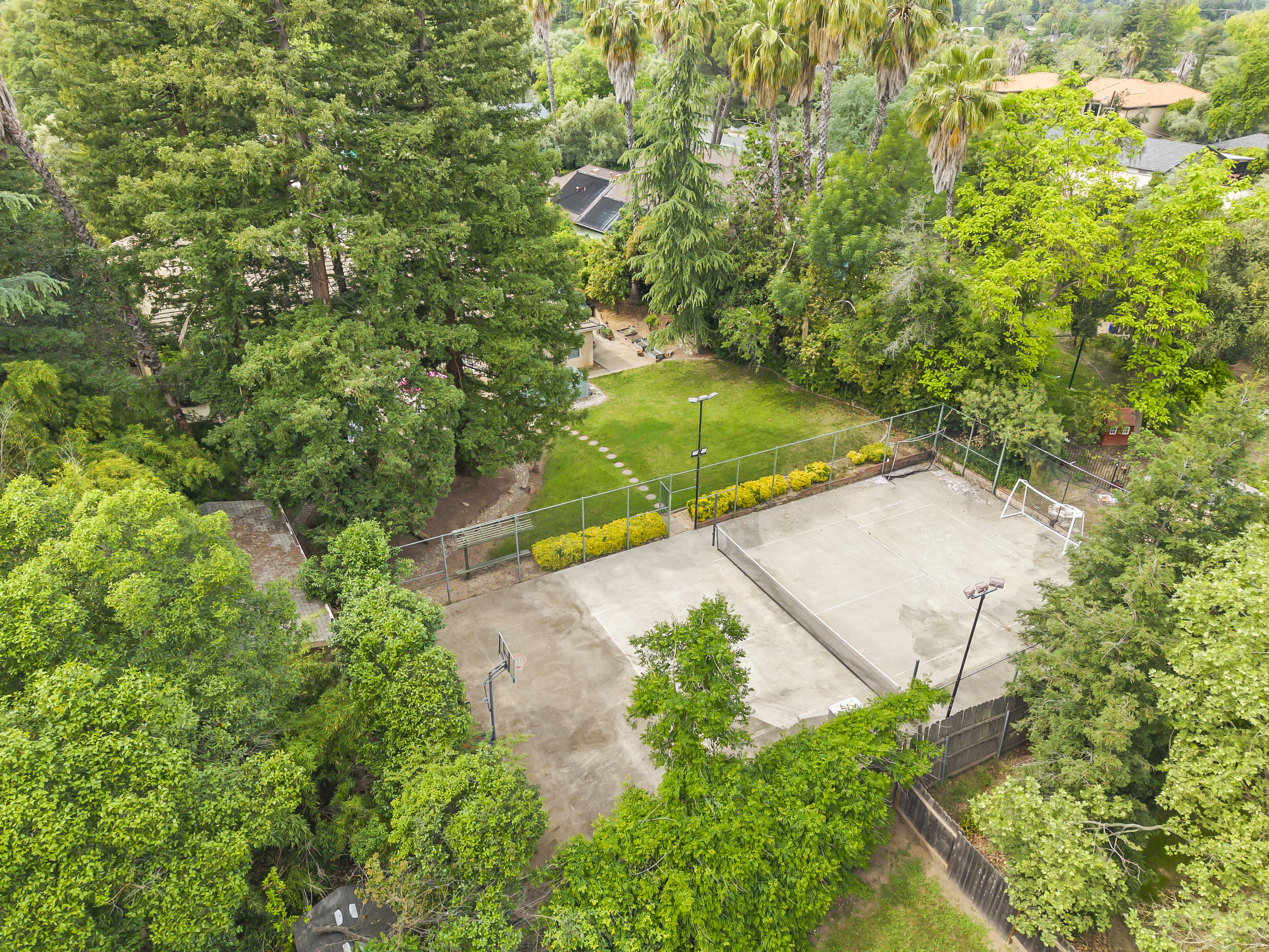  2230 Hillcrest Way, Carmichael, CA 95608 - 物件實景