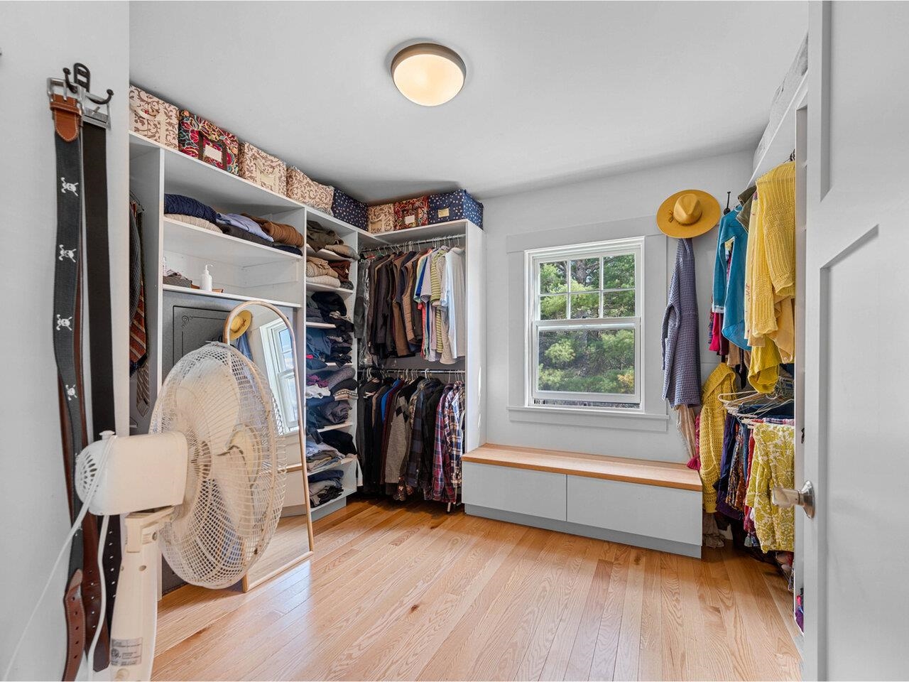 Washington, Vermont, 05675, United States, 4 Bedrooms Bedrooms, ,2 BathroomsBathrooms,Residential,For Sale,1827789