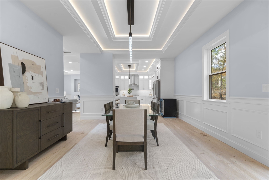 Bedford, Massachusetts, 01730, United States, 4 Bedrooms Bedrooms, ,5 BathroomsBathrooms,Residential,For Sale,1989908