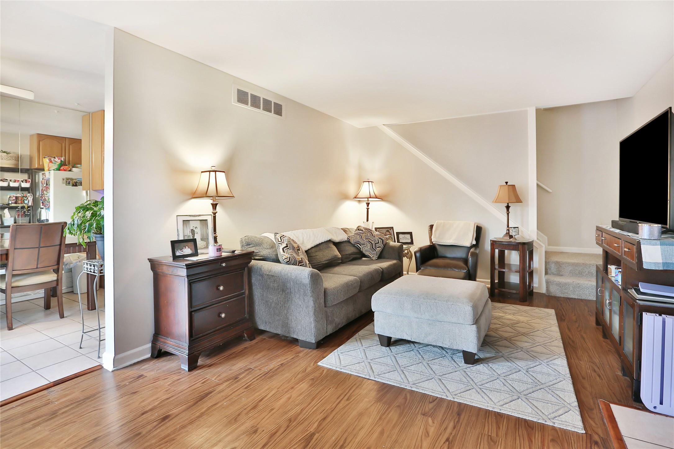  Clinton Township - 物件實景