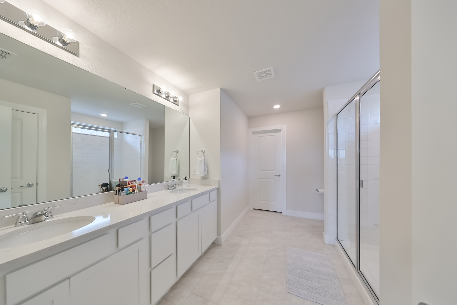 Wesley Chapel, Florida, 33545, United States, 5 Bedrooms Bedrooms, ,3 BathroomsBathrooms,Residential,For Sale,1931588